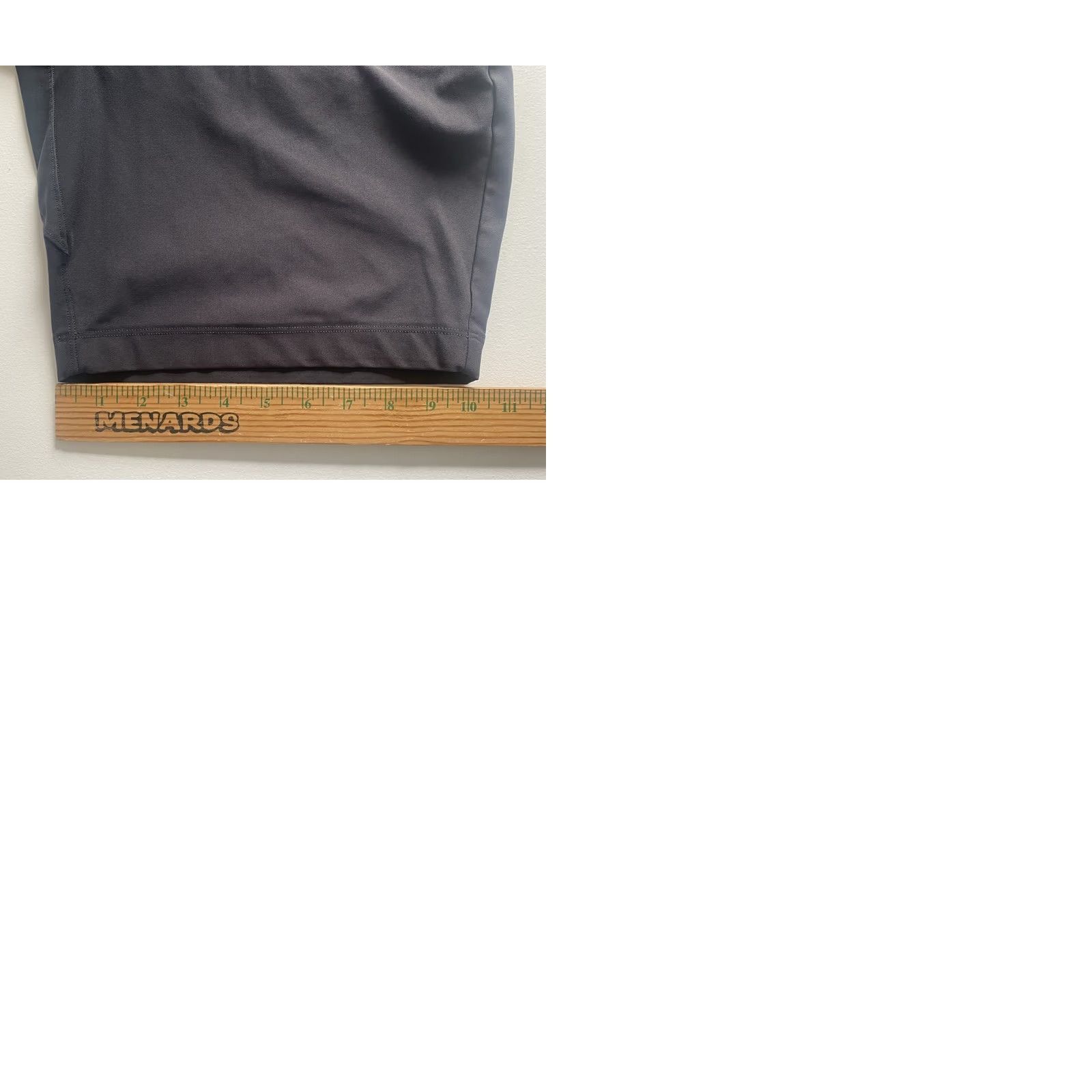 Lululemon Lululemon Men's Commission Classic-Fit Shorts 9" 32 Gray Chino Pocket Flat Front 9 in Inseam Summer Spring Mens Size US 32 / EU 48 - 9 Thumbnail