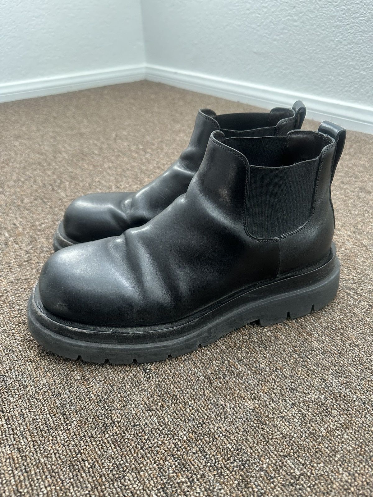Bottega Veneta Low Lug Boots - Black