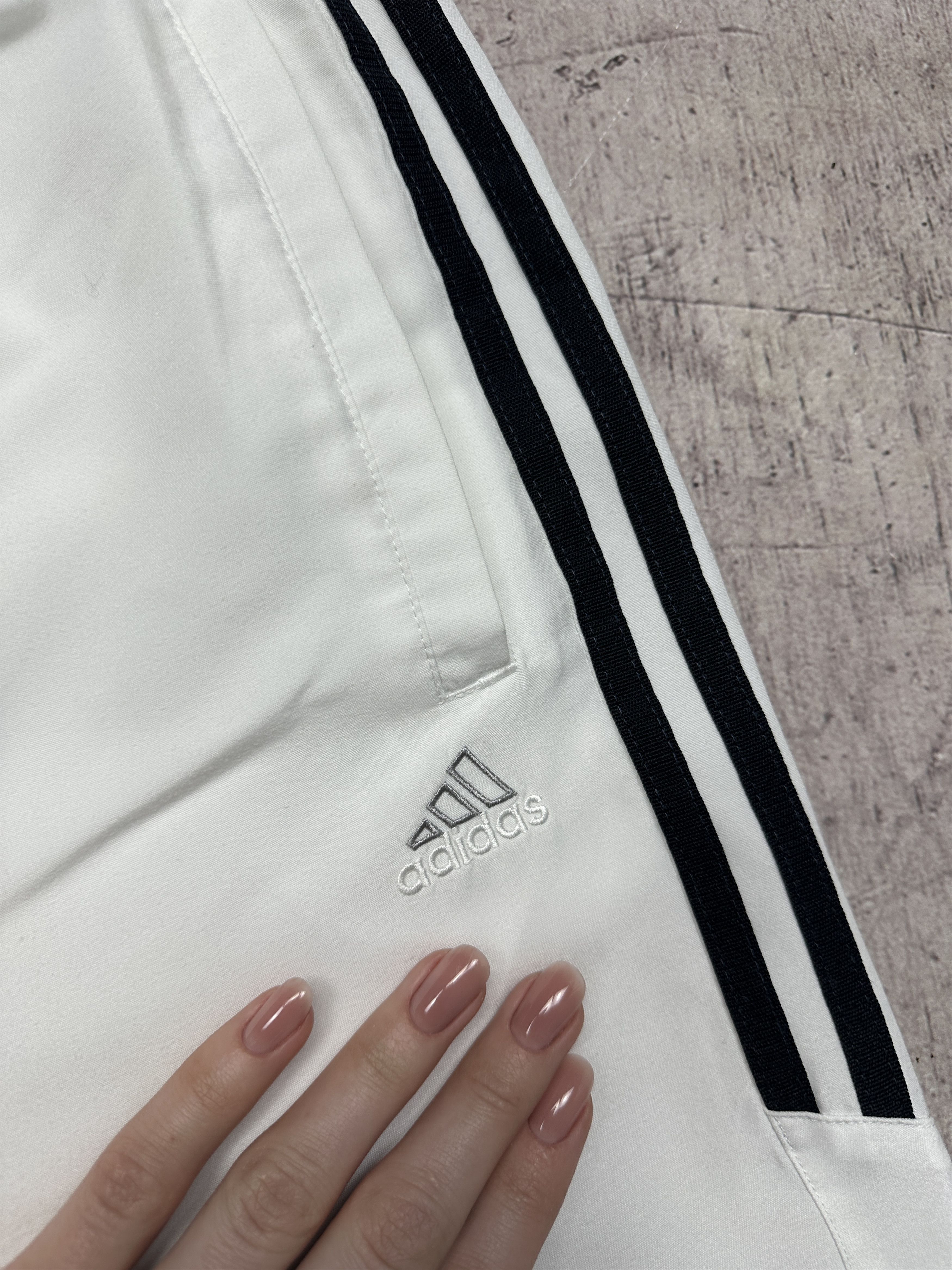 Adidas Adidas Vintage Mens Nylon Swimming Shorts Size US 32 / EU 48 - 3 Thumbnail