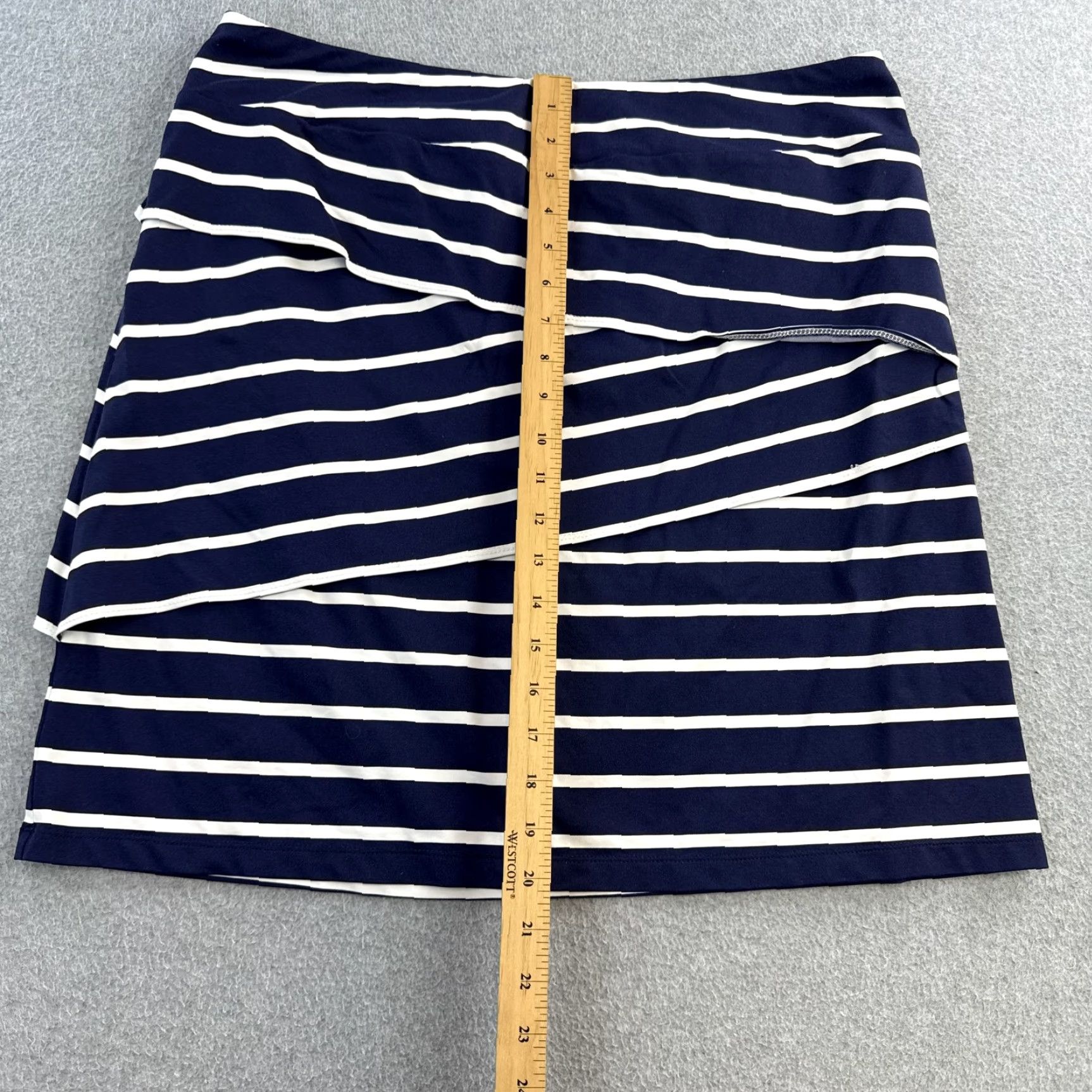 J.McLaughlin J McLaughlin Skirt Womens XL Navy White Striped Wrap Stretch Casual Nautical Size 40" / US 18 - 3 Thumbnail