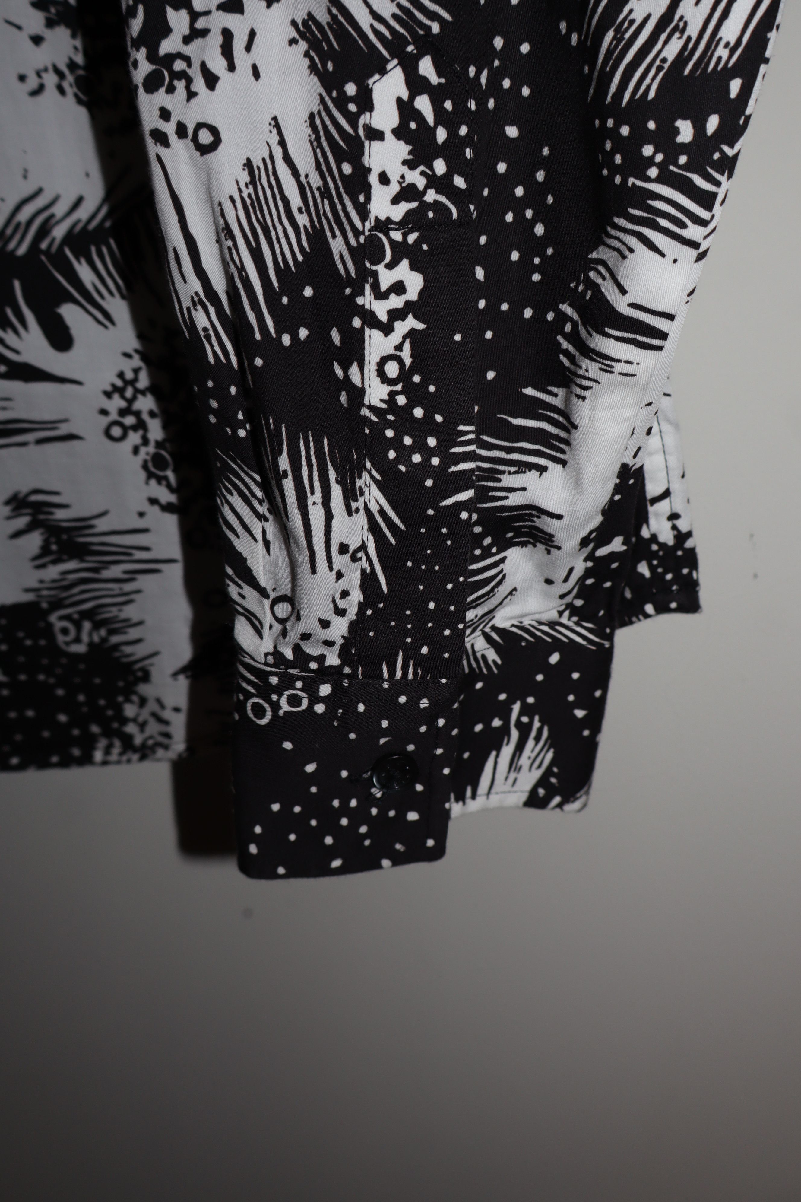 Givenchy Givenchy printed silk and cotton zip shirt Size US S / EU 44-46 / 1 - 7 Thumbnail