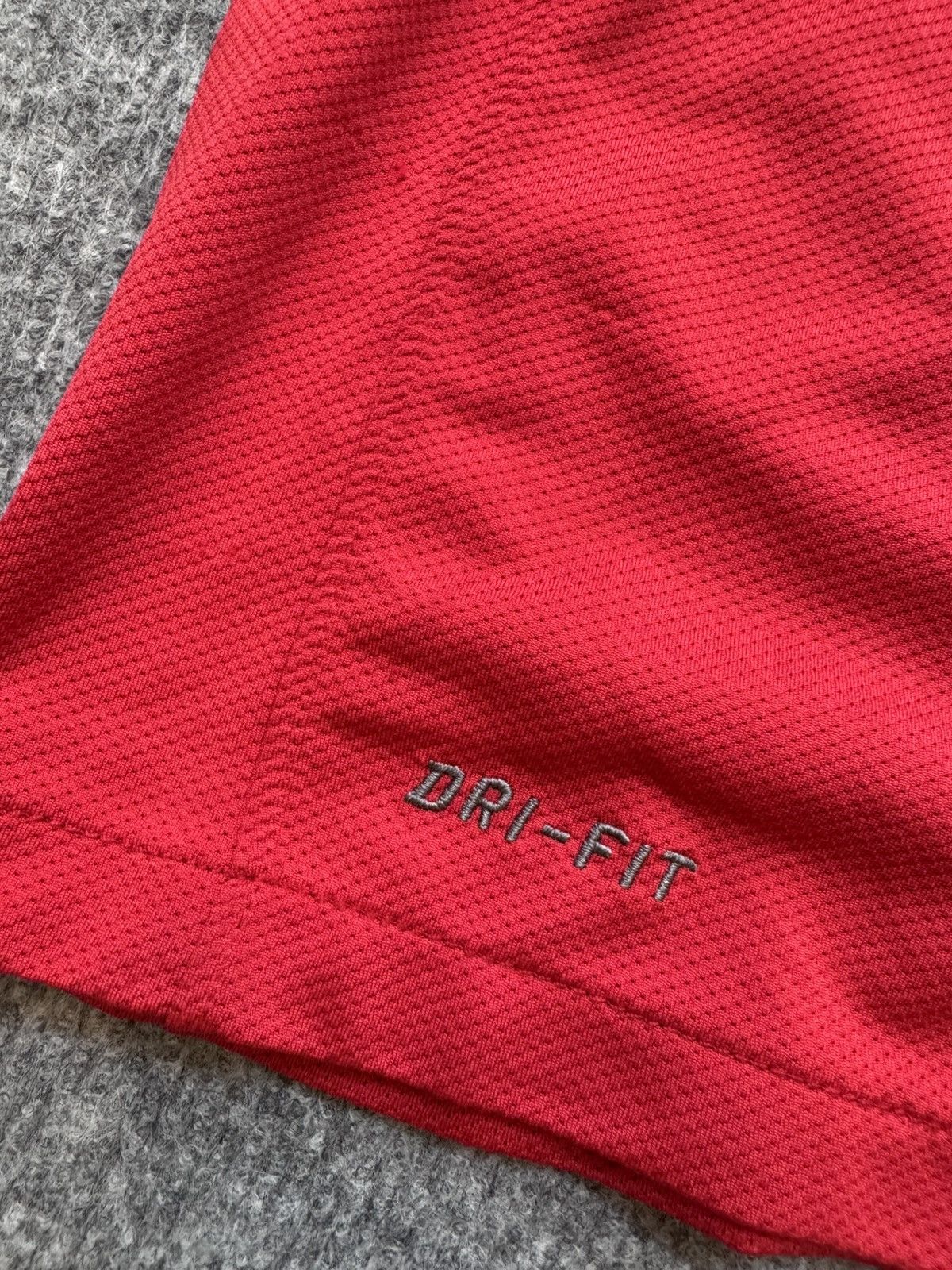 Nike Vintage jersey Nike Manchester United football 2011-12 Size US M / EU 48-50 / 2 - 7 Thumbnail