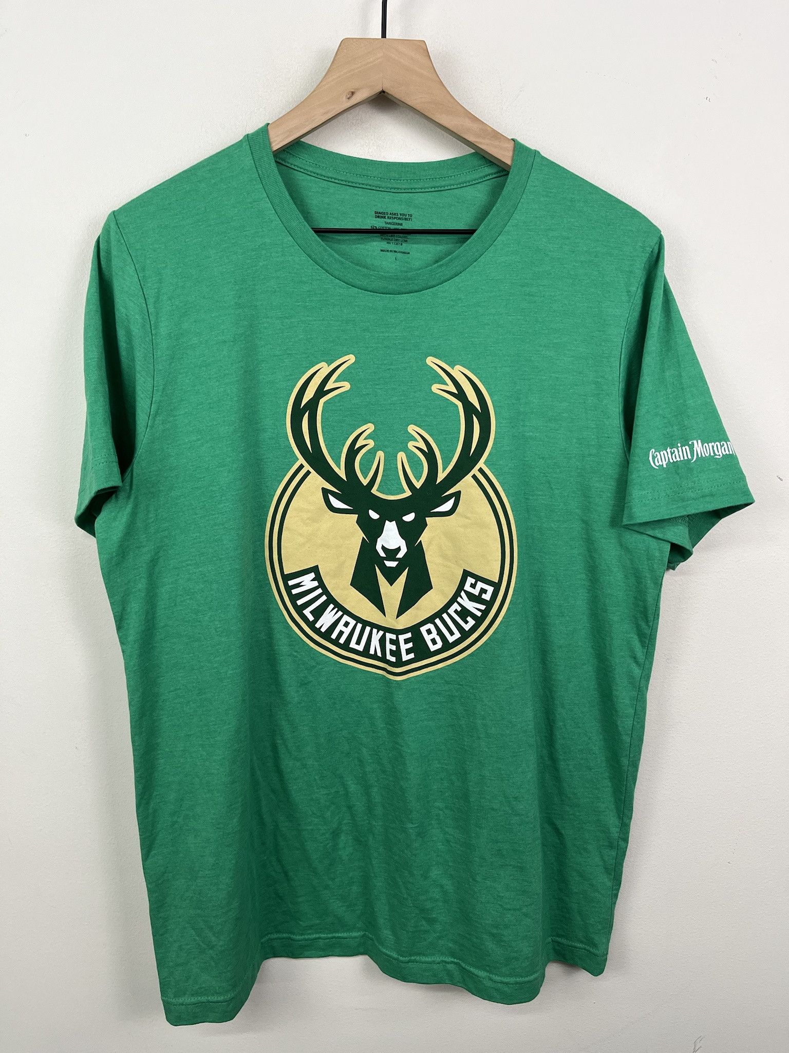 NBA Milwaukee Bucks Captain Morgan T Shirt Size L Size US L / EU 52-54 / 3 - 1 Thumbnail