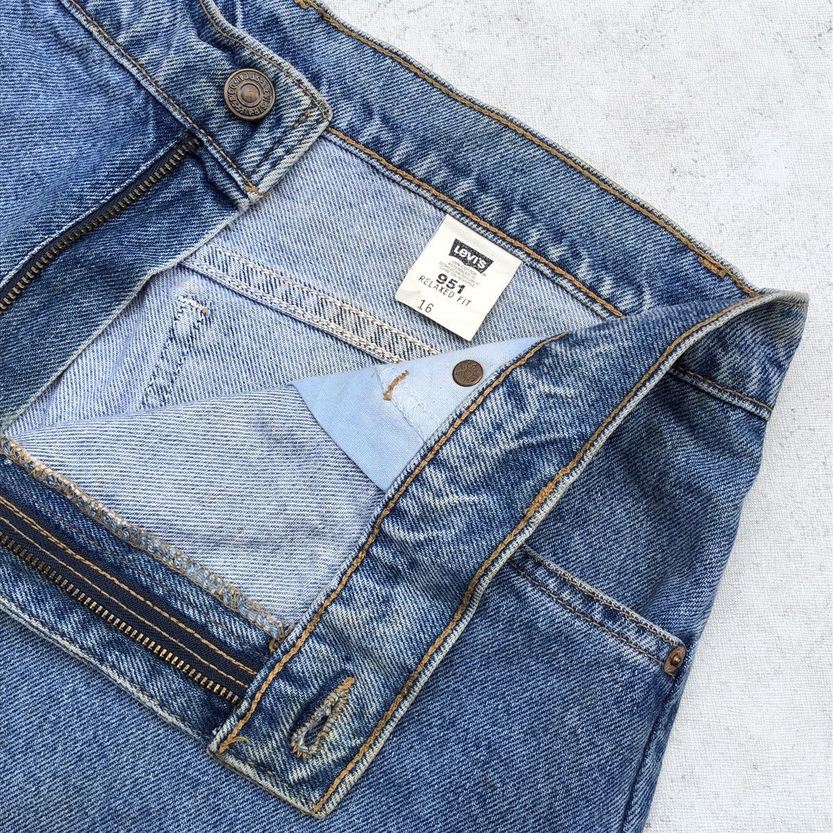 Levi's × Levi's Vintage Clothing Vtg levi's 36951 orange tab short denim pants Size US 34 / EU 50 - 4 Thumbnail