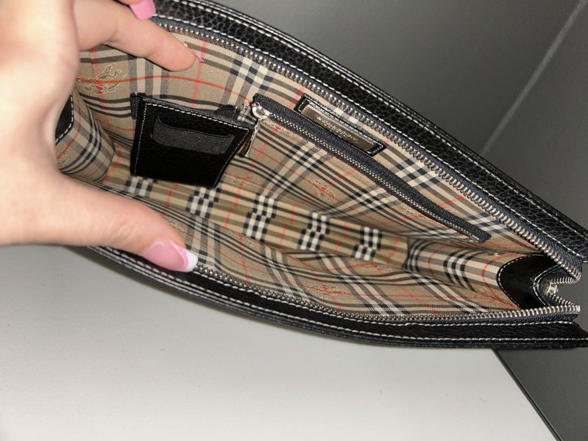 Burberry Burberry Black Leather Nova Check Clutch Bag Wristlet Size ONE SIZE - 7 Thumbnail