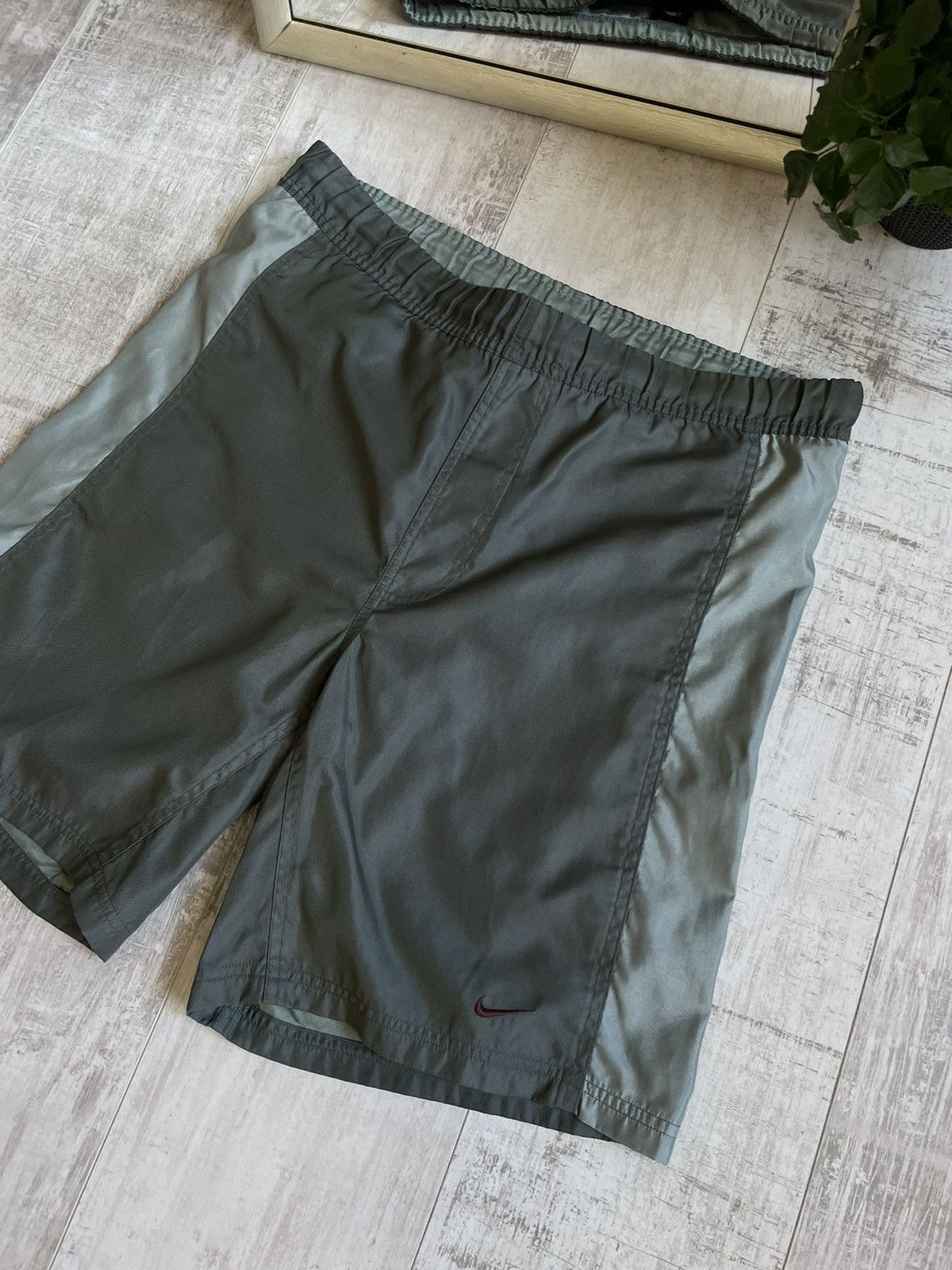 Nike × Vintage Vintage Nike VB 00’s Nylon Shorts Y2K Swoosh Drill RARE Size US 33 - 3 Thumbnail