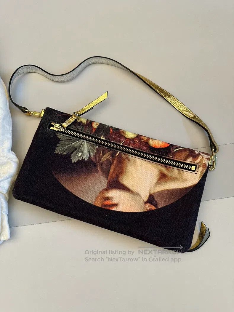 Vivienne Westwood vivienne westwood size os Saturn Japan Limited Edition Cara Size ONE SIZE - 2 Thumbnail