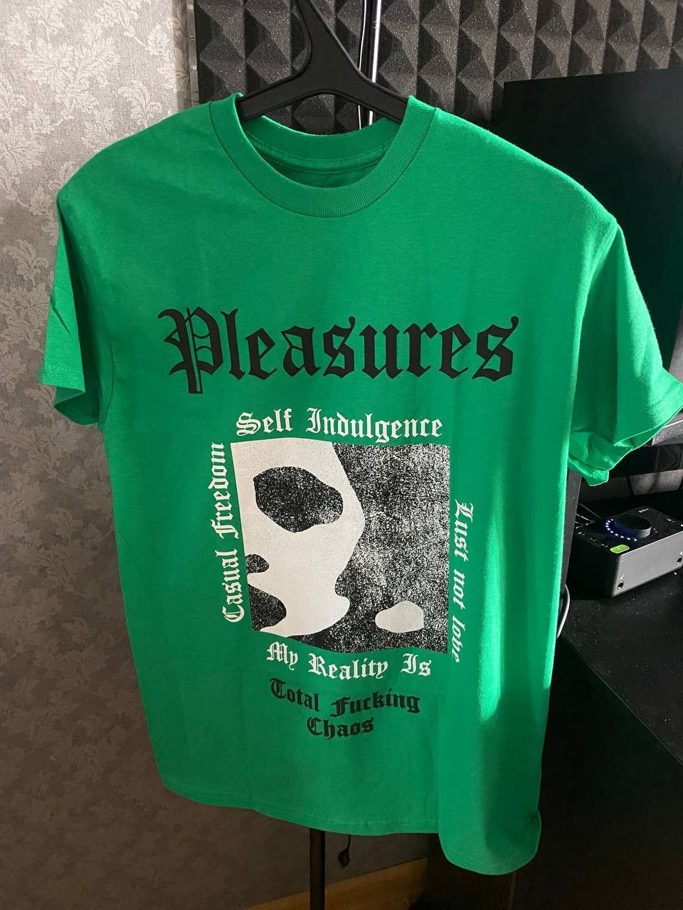 Pleasures Pleasures - Out Of My Head Tee Size US M / EU 48-50 / 2 - 1 Thumbnail