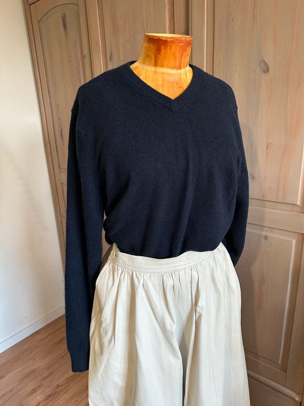 Uniqlo 100% Cashmere sweater Size M / US 6-8 / IT 42-44 - 3 Thumbnail