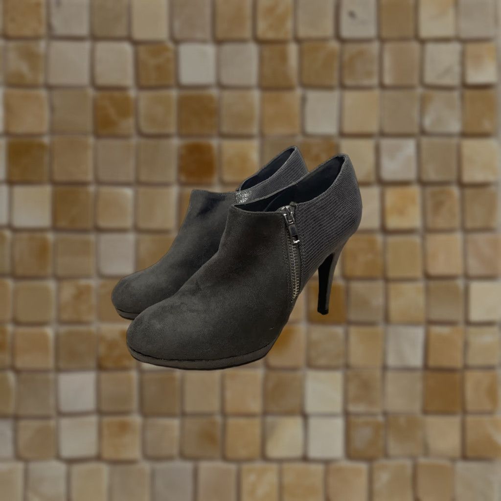 Vintage IMPO Paula Platform Pump Size 8M Grey Suede Zip Round Toe Women M Heel Stiletto Platform .5 In Ultrahigh Casual Vintage: No Size US 8 / IT 38 - 1 Thumbnail