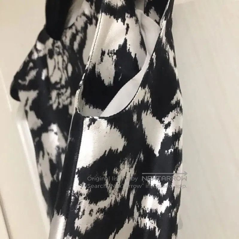 Max Mara MaxMara Summer Black Silk Floral Casual Pants . Size 24" / US 00 / IT 34 - 8 Thumbnail