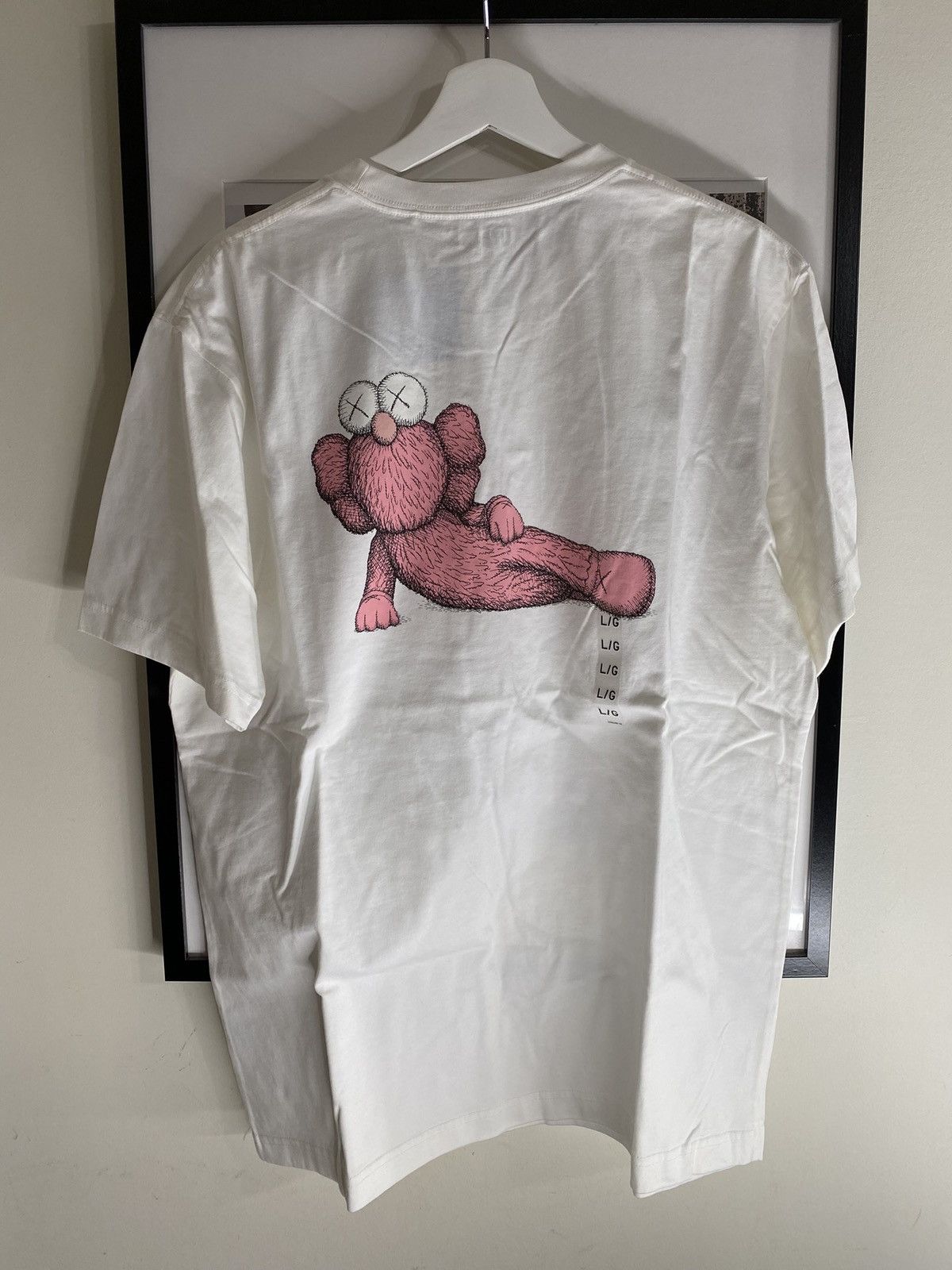 Kaws × Uniqlo Uniqlo Kaws Pink BFF T-Shirt Size US L / EU 52-54 / 3 - 1 Thumbnail