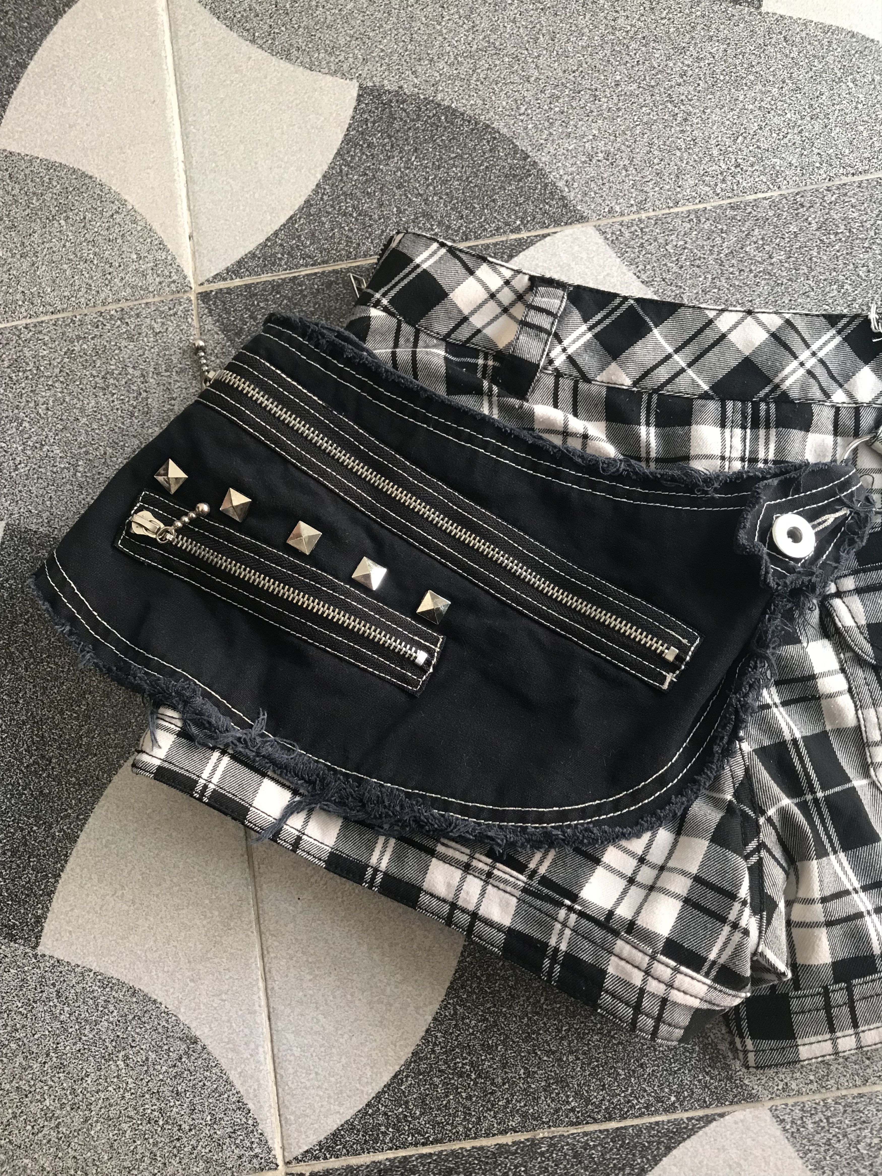 14th Addiction × If Six Was Nine × Le Grande Bleu (L.G.B.) Y2K Algonquins Shorts Size 30" / US 8 / IT 44 - 6 Thumbnail