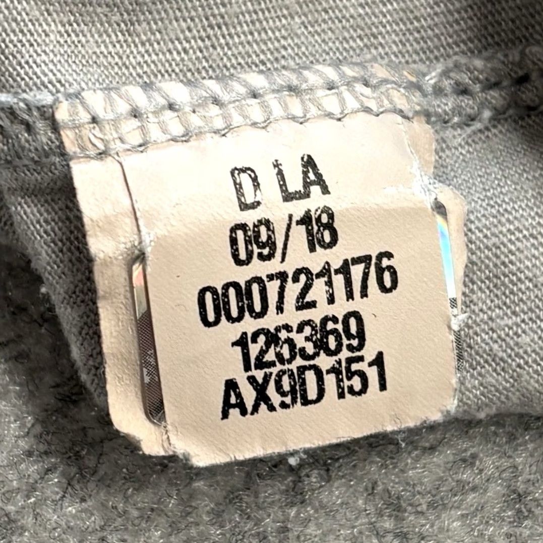 The North Face The North Face T Shirt Medium Slim Fit Print Top Grey Short Sleeve Top Used Worn Mens M Regular Size XS do not apply Size US M / EU 48-50 / 2 - 7 Thumbnail
