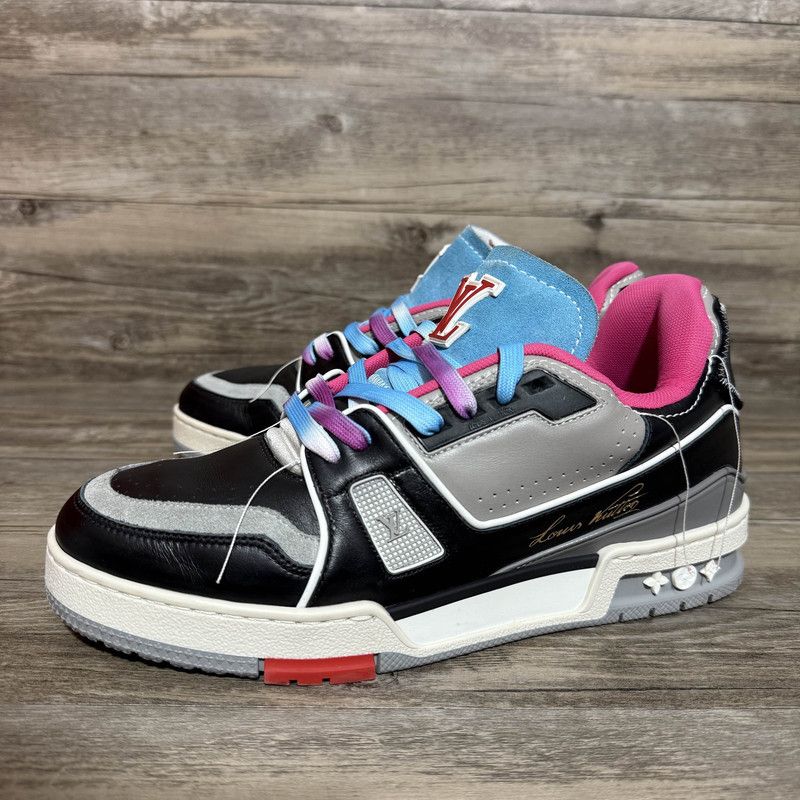 Louis Vuitton Louis Vuitton Stylish Low-Top Trainers for Men 0079 Size US 8.5 / EU 41-42 - 1 Thumbnail