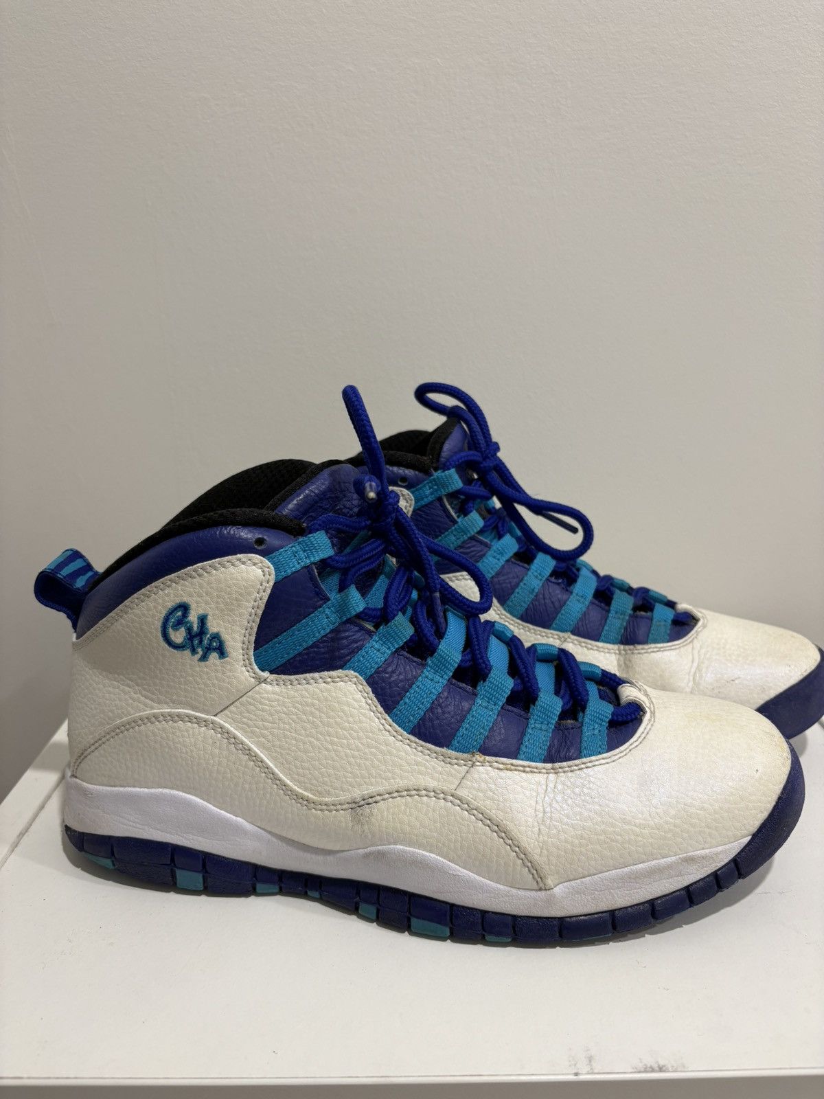 Jordan Brand Jordan 10 hornets 2016 size 8.5 Size US 8.5 / EU 41-42 - 1 Thumbnail
