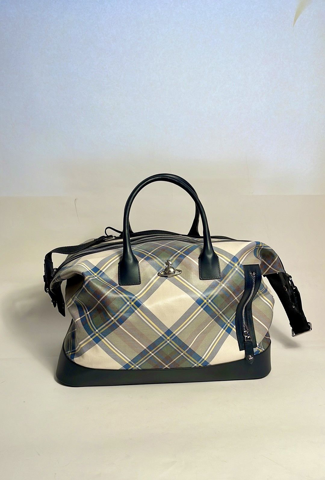 Vivienne Westwood Vivienne Westwood GREEN/blue Tartan Duffle bag NWT SS13 Size ONE SIZE - 11 Thumbnail