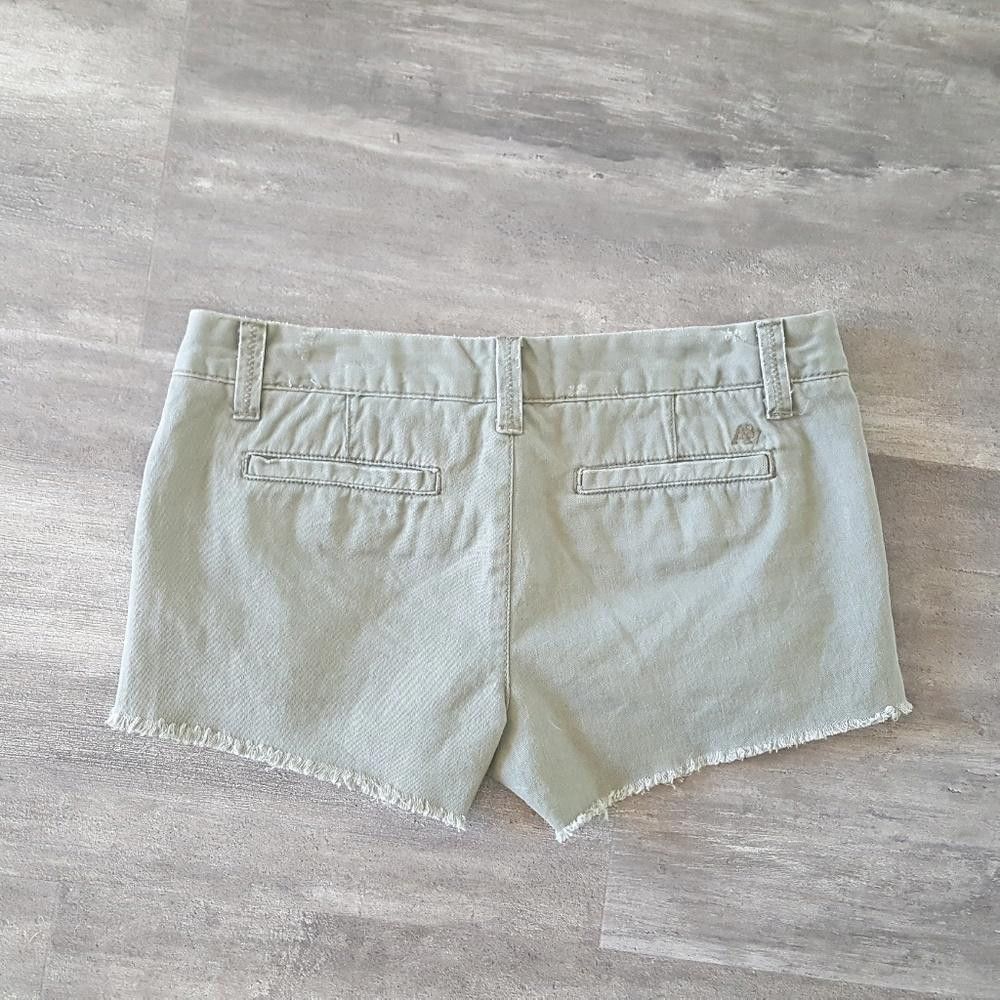 Aeropostale Olive Faded Aeropostale Khaki Short Size 30" / US 8 / IT 44 - 2 Thumbnail