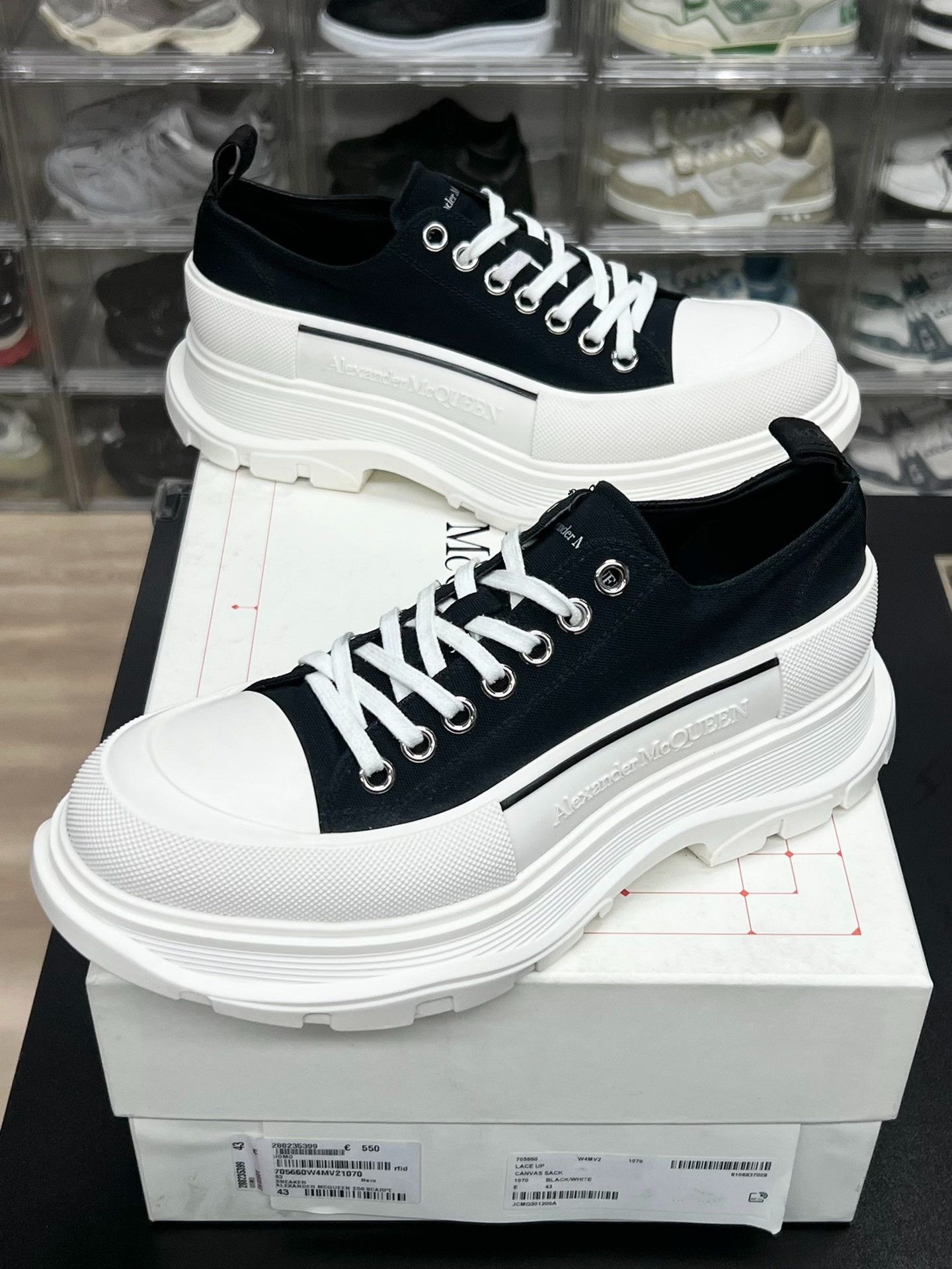 Alexander McQueen Alexander McQueen White Boots 10 Men Size US 10 / EU 43 - 1 Thumbnail