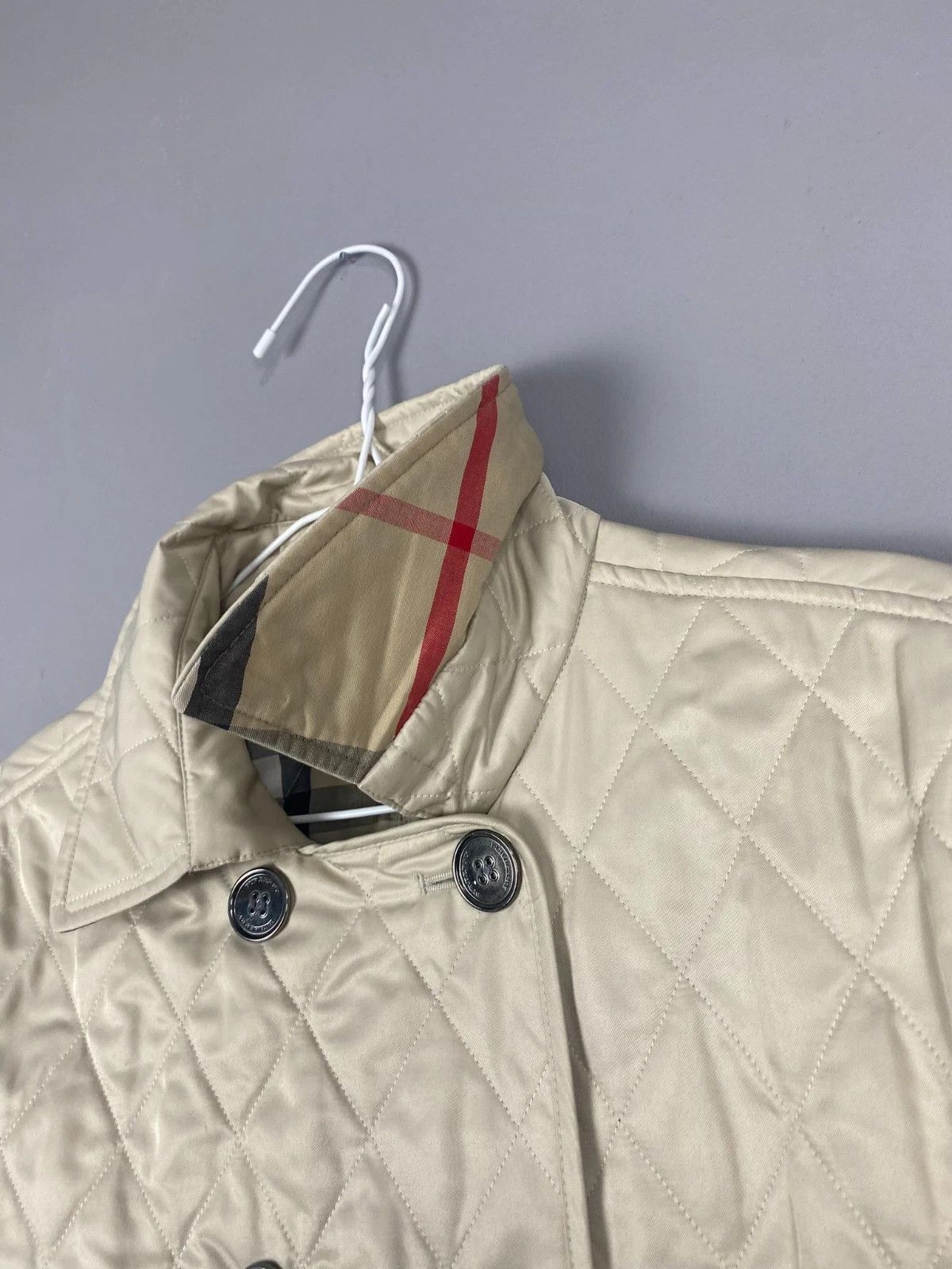 Burberry Burberry Women's Quilted Jacket – Ivory / Cream, Size M Size M / US 6-8 / IT 42-44 - 6 Thumbnail