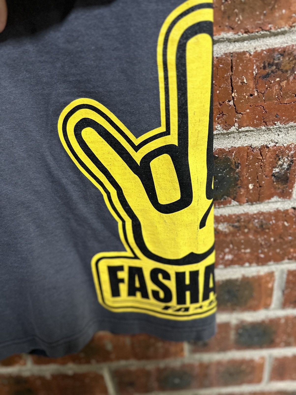 Japanese Brand Thrashed Vintage Fashaka Sun Faded Tee Size US L / EU 52-54 / 3 - 9 Thumbnail