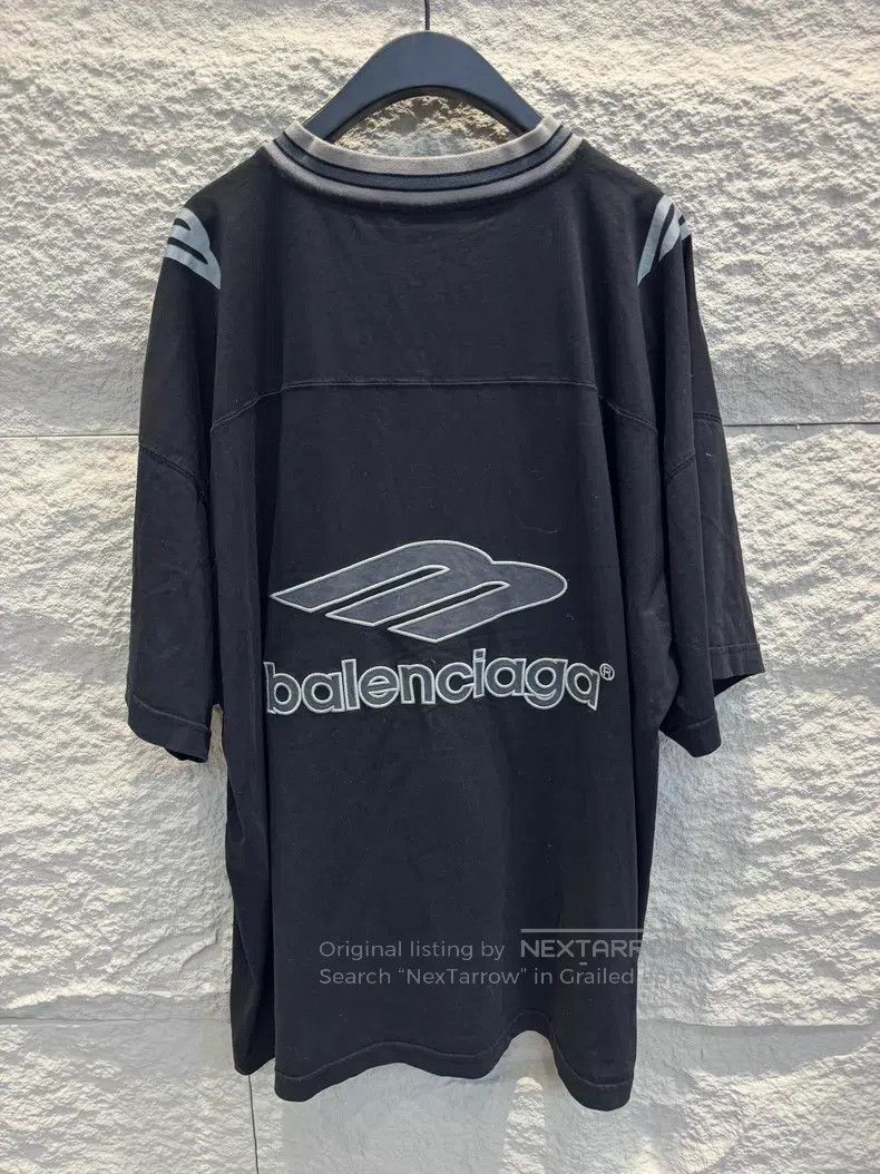Balenciaga Balenciaga Soccer Series V-Neck Short Sleeve T-Shirt Size US XL / EU 56 / 4 - 5 Thumbnail