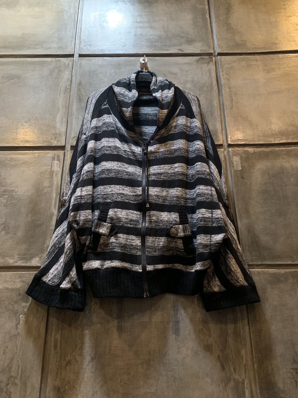 Japanese Brand Vkei Crazy Angel Batwing Gothic Boxy Zip Hooded Size M / US 6-8 / IT 42-44 - 3 Thumbnail