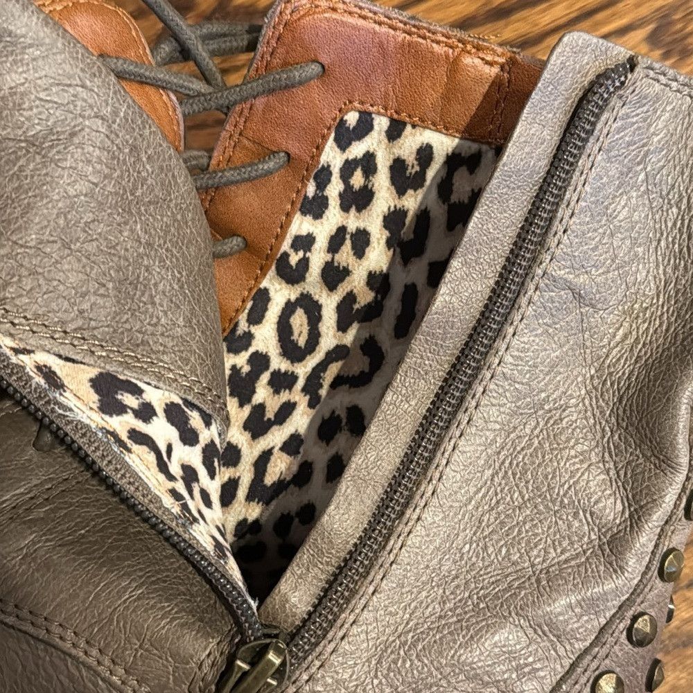 Lucky Brand Lucky Brand Women’s 7M Brown Leather Studded 6" Shaft Comba Size US 7 / IT 37 - 7 Thumbnail