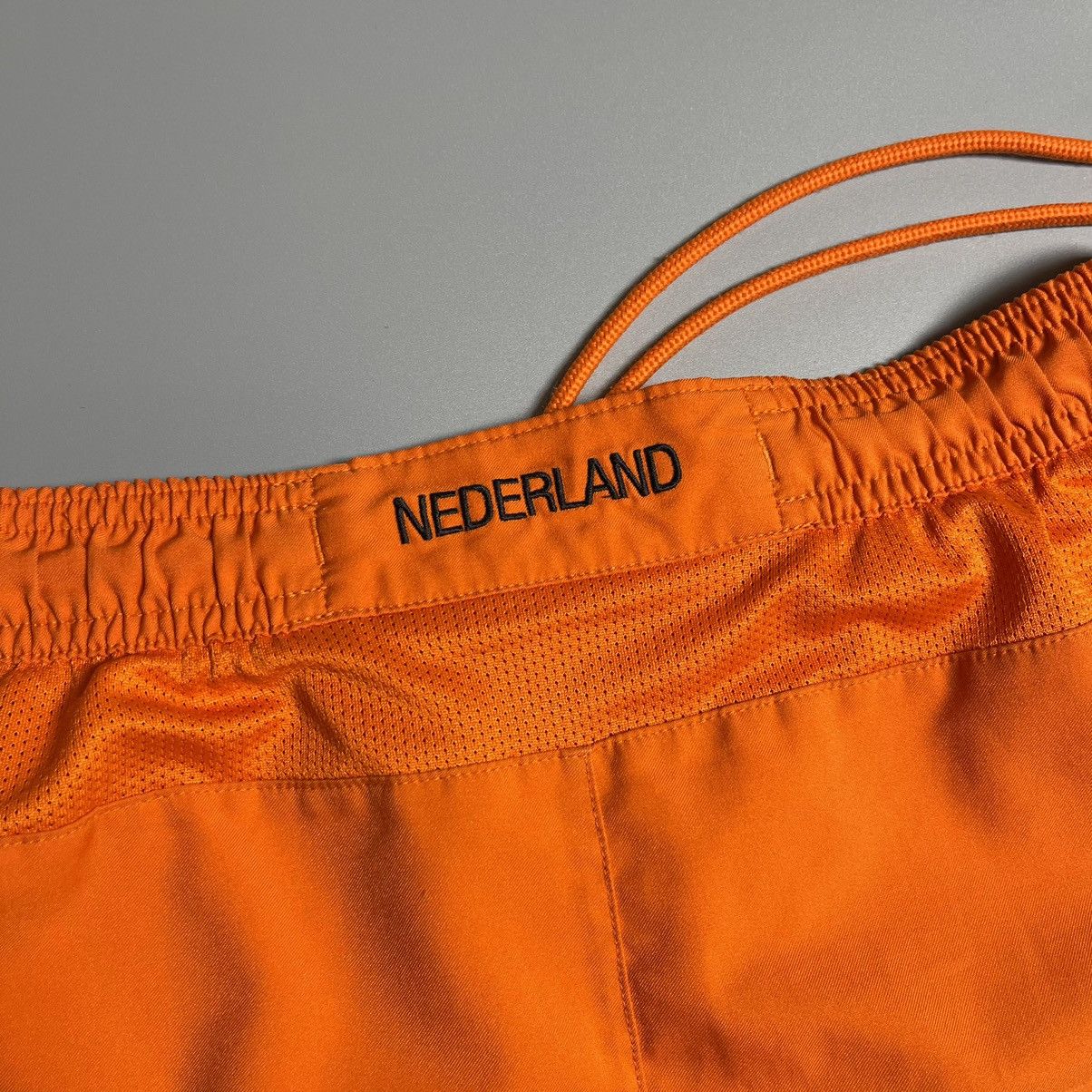 Nike × Vintage NETHERLANDS NIKE 2012 EURO FOOTBALL HOME SHORTS #16 v.PERSIE Size US 34 / EU 50 - 9 Thumbnail