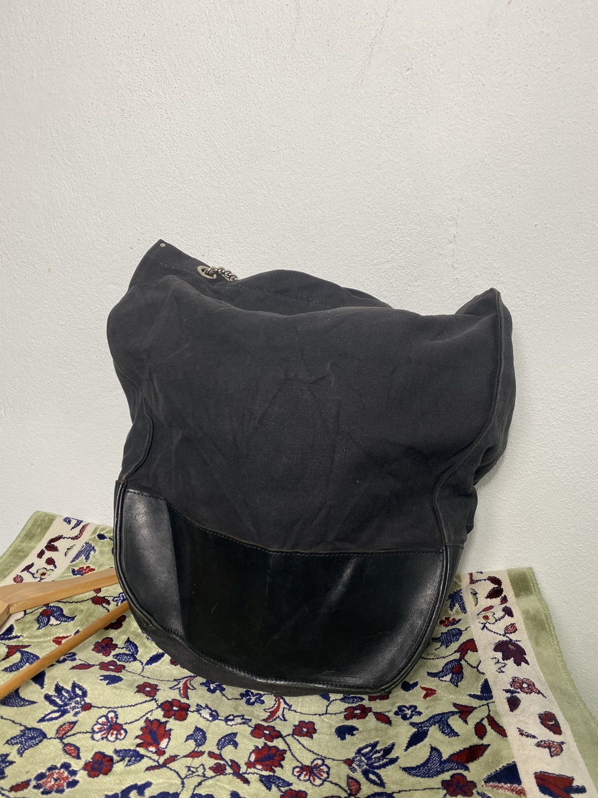Comme des Garcons 💥Last Drop💥Vintage Comme Des Garcons Bucket Chain Holder Size ONE SIZE - 5 Thumbnail