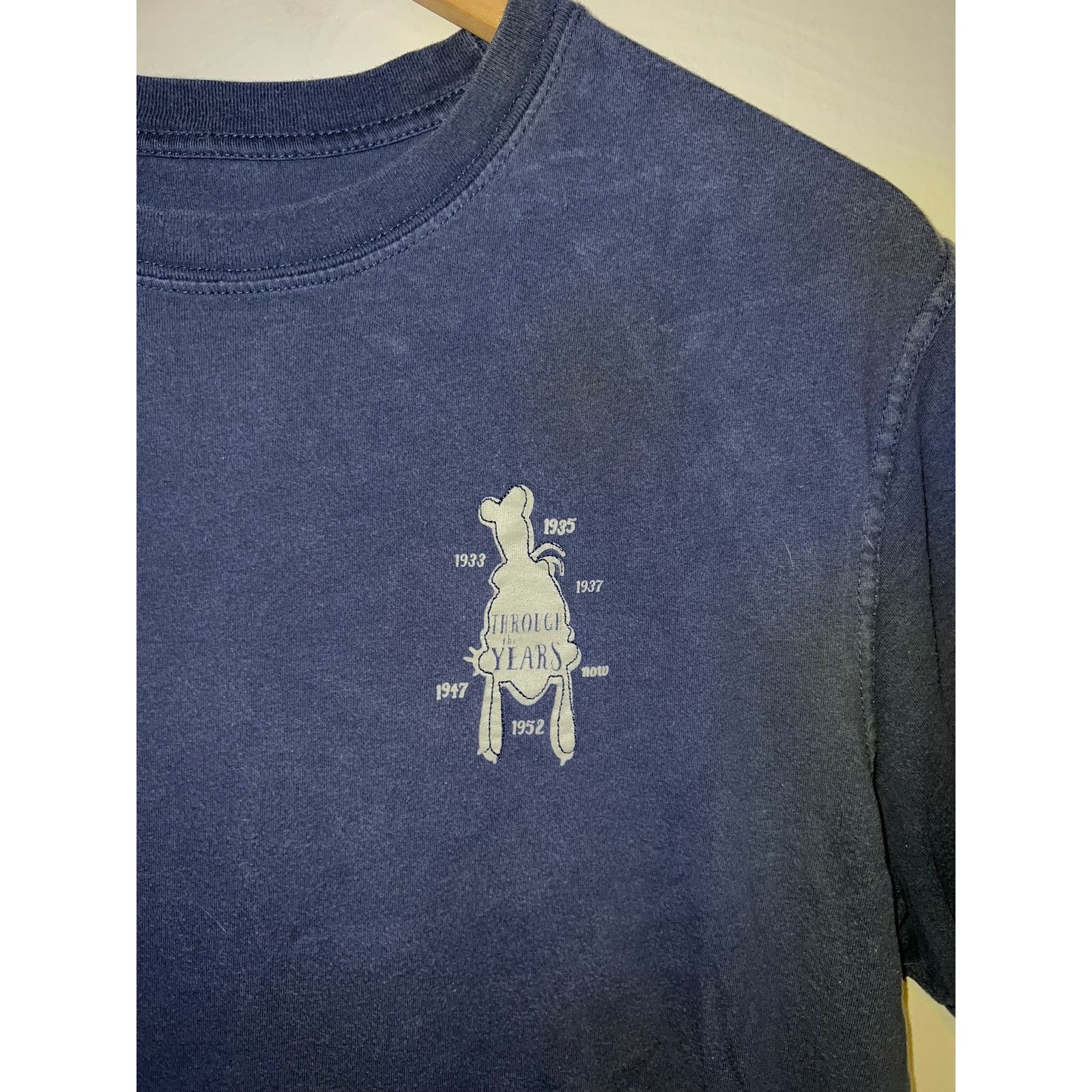 Disney Vintage Goofy Shirt Goofy Through The Years Cartoon Tee L Size US L / EU 52-54 / 3 - 3 Thumbnail