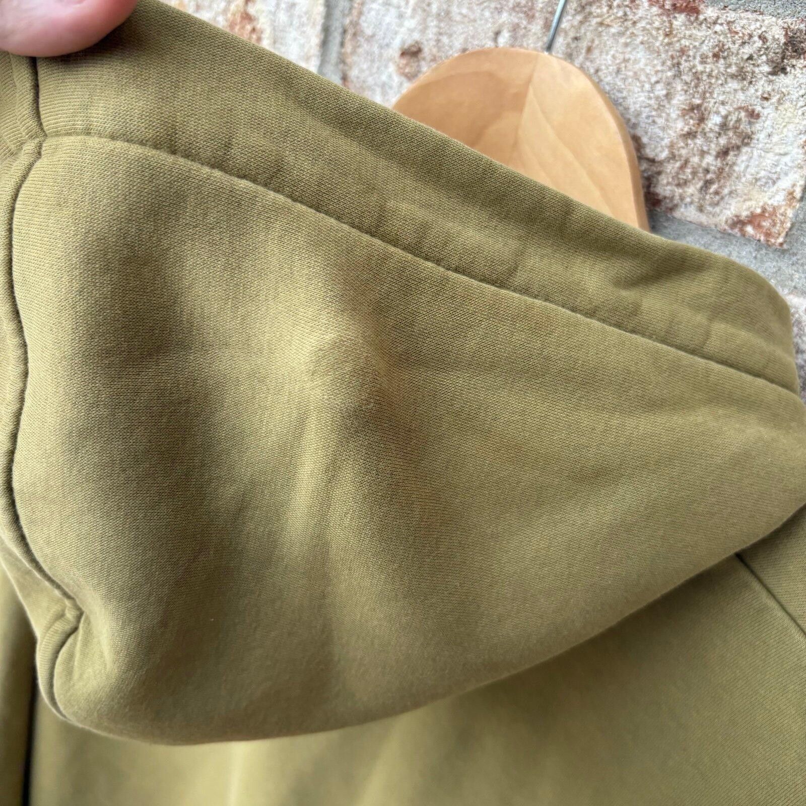 Nike Vintage Olive Green Nike hoodie zipup Size US XL / EU 56 / 4 - 6 Thumbnail
