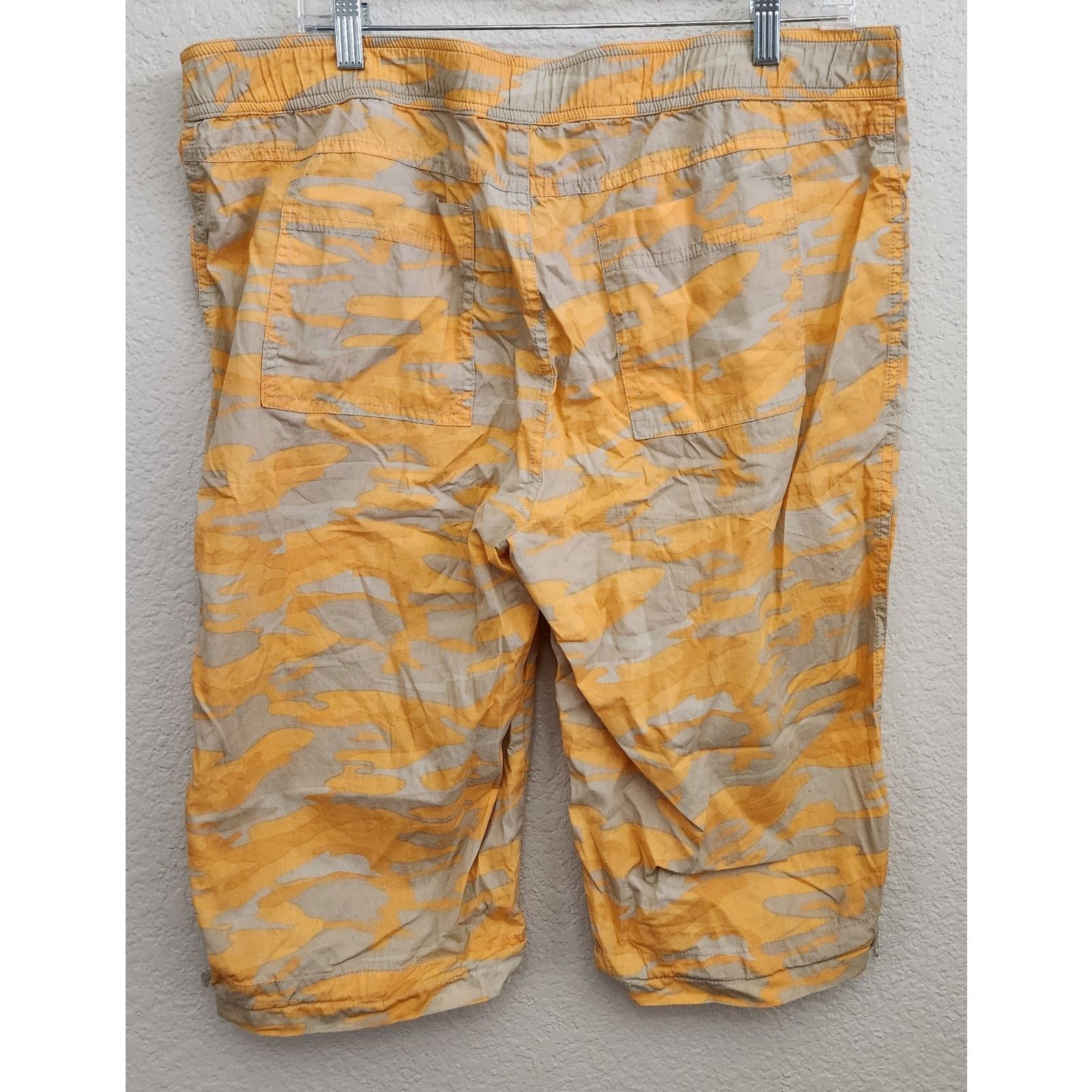 Other Ac-Tiv-Ology Orange Tan Camo Print Cropped Pants 16 Size 38" / US 16 / IT 52 - 3 Thumbnail