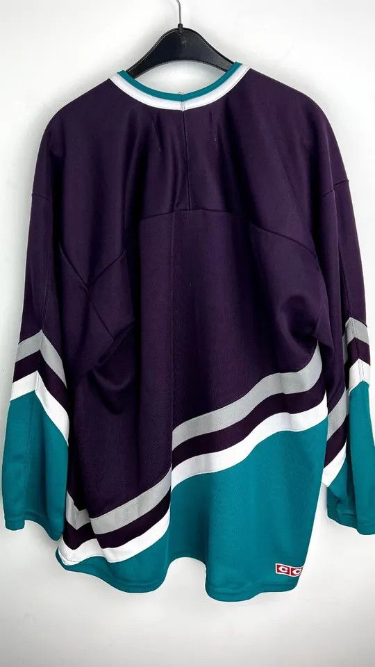 NHL Vintage CCM NHL Anaheim Mighty Ducks Hockey Jersey Size US XL / EU 56 / 4 - 5 Thumbnail