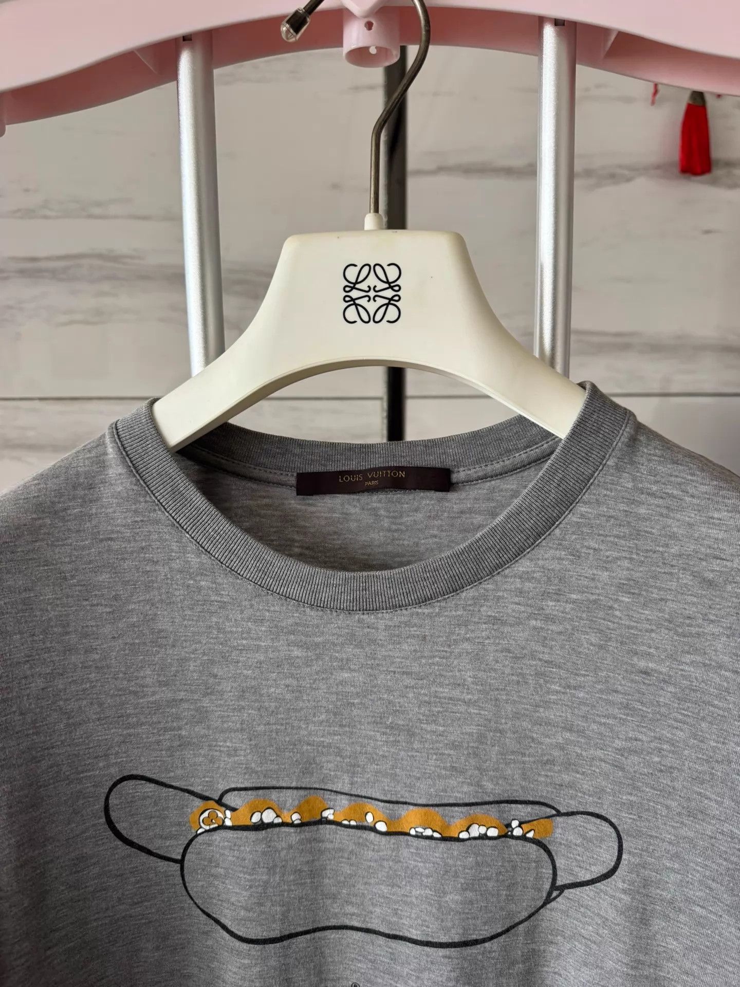 Louis Vuitton LV Print Short-Sleeve Tee S Logo Luxury Like New Size US S / EU 44-46 / 1 - 8 Thumbnail
