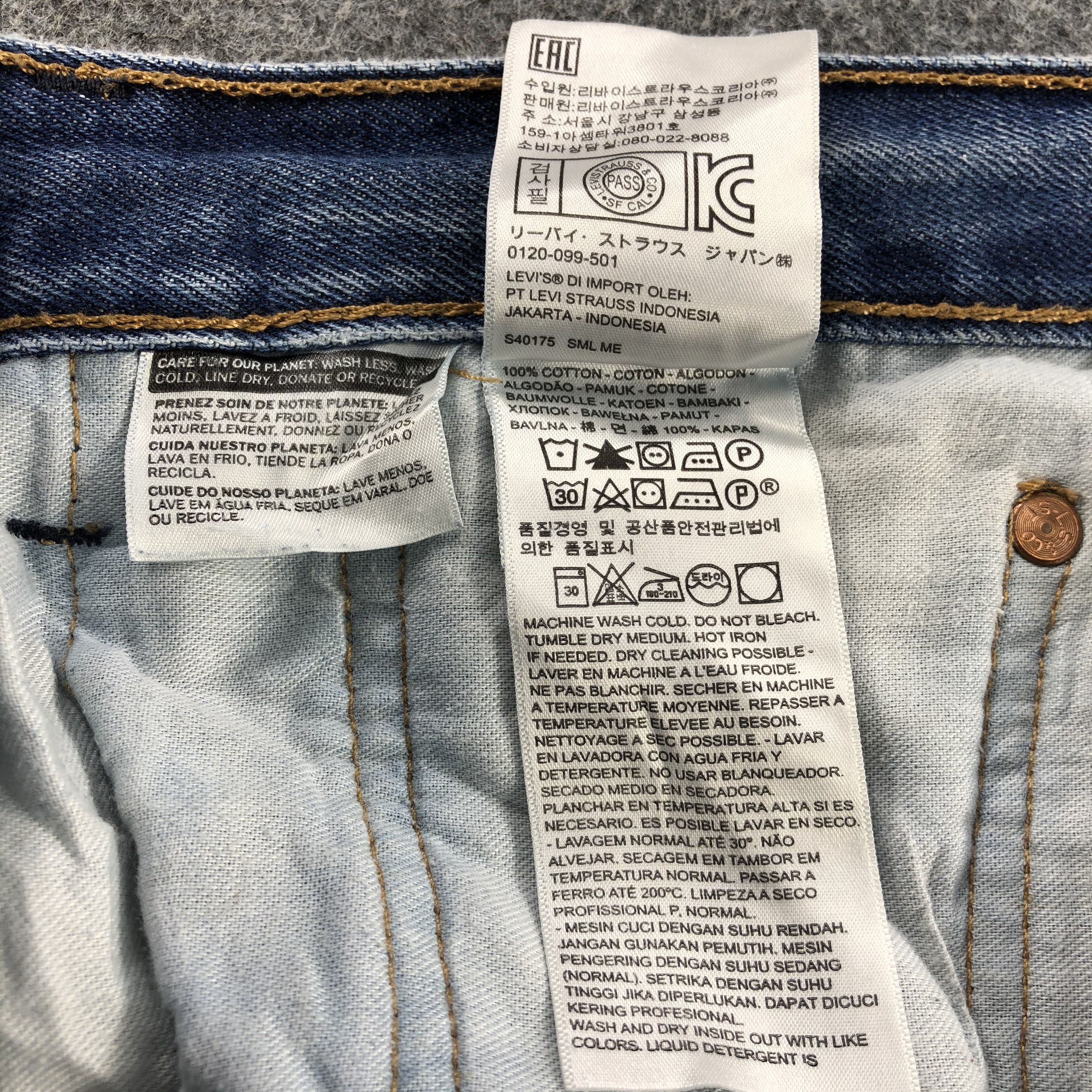 Levi's × Vintage Vintage Blue Wash Levis 501 Jeans-JM1803 Size US 39 - 11 Thumbnail