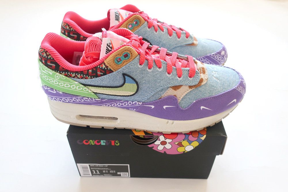 Nike (11) Nike Air Max 1 SP Concepts Far Out (Special Box) Size US 11 / EU 44 - 7 Thumbnail