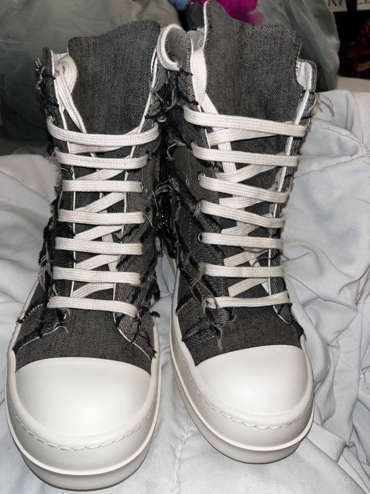 Rick Owens Drkshdw Rick Owen’s DRKSHDW Slashed Denim Size US 7 / IT 37 - 2 Thumbnail