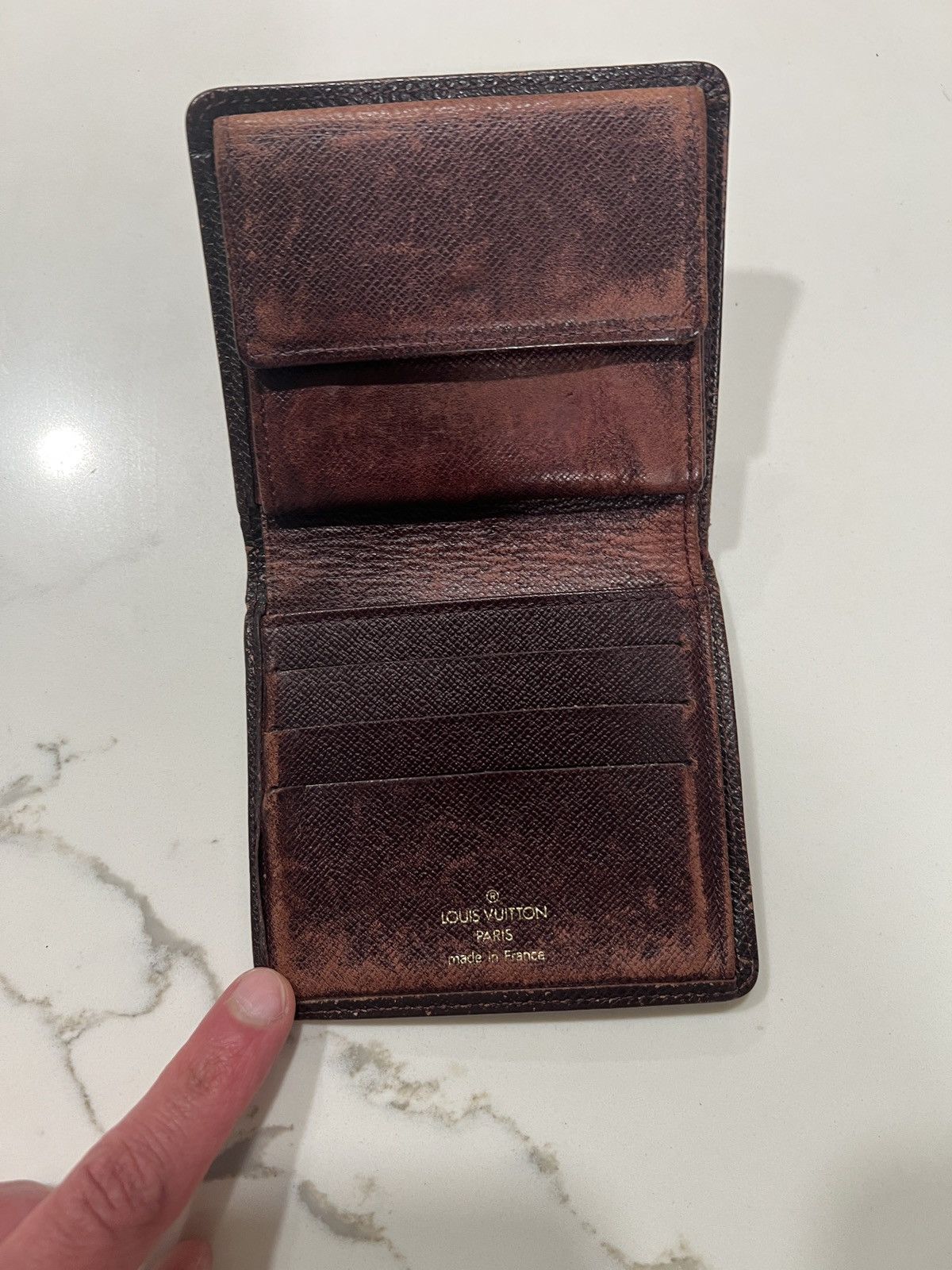 Louis Vuitton Louis Vuitton Brown Taiga Leather Mens Wallet Size ONE SIZE - 4 Thumbnail