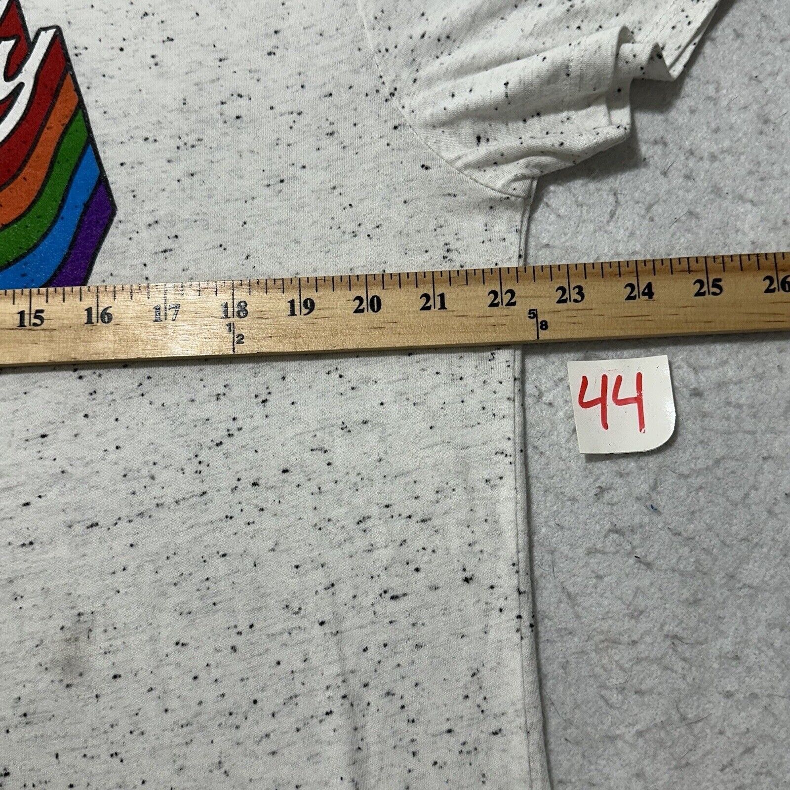 Other Deep Eddy Vodka Large Rainbow Logo Graphic TShirt Threadfast Size US L / EU 52-54 / 3 - 9 Thumbnail