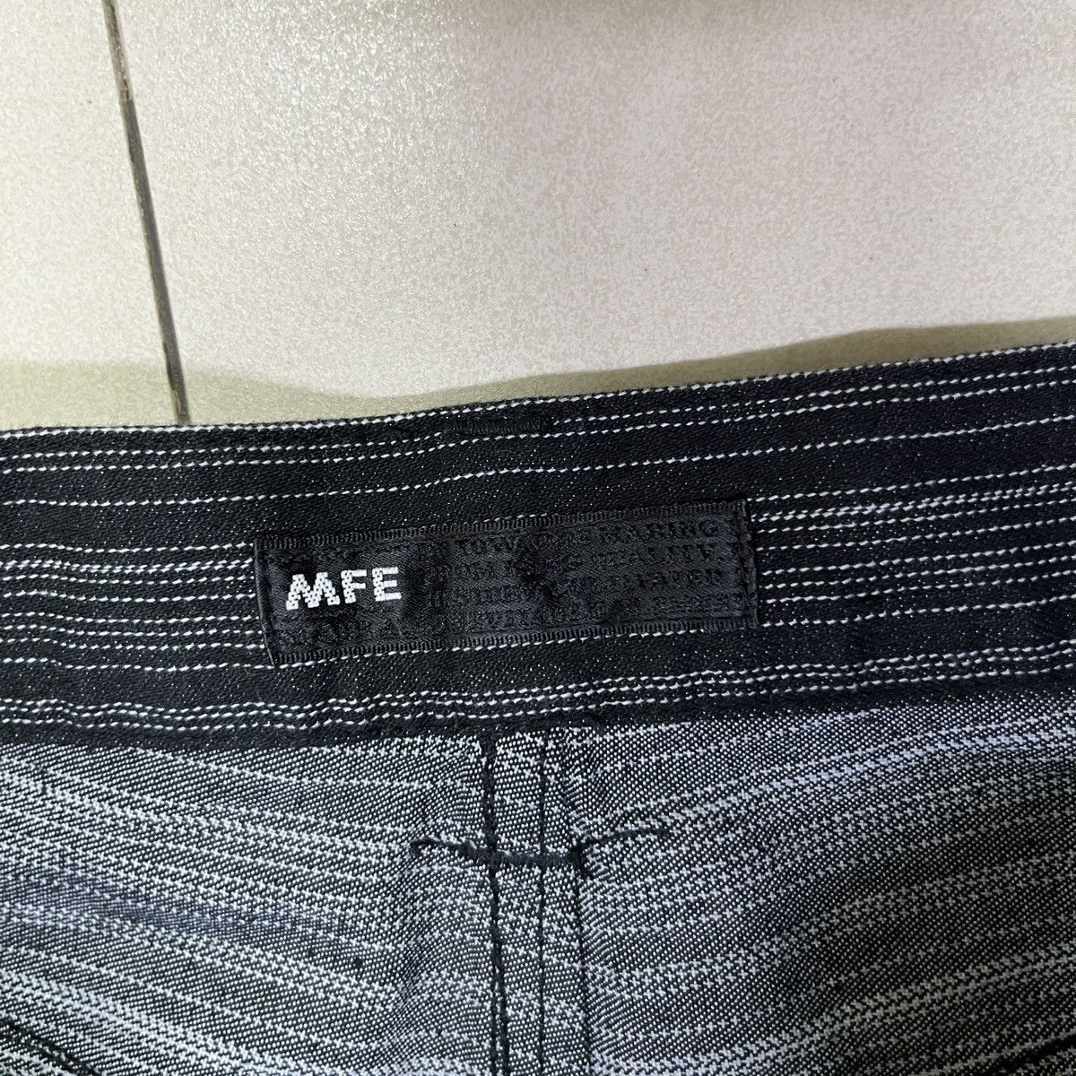 Japanese Brand Vintage Stripes Flare Pants Size US 29 - 7 Thumbnail