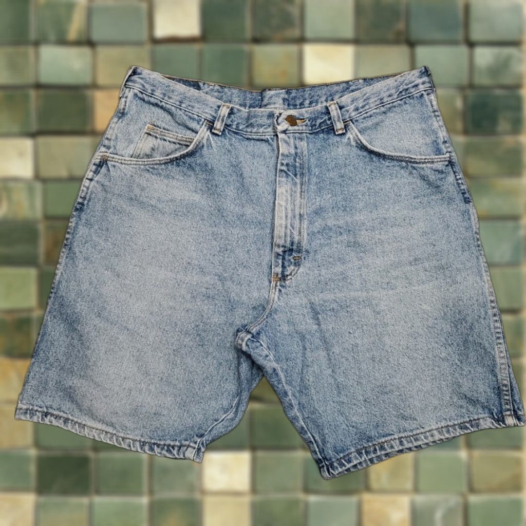 Wrangler VINTAGE Wrangler Shorts Mens 36 Blue Denim Outdoor Comfort Premium Casual Jorts Size US 36 / EU 52 - 1 Thumbnail