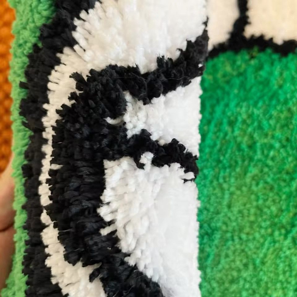 Vintage Halloween Vampire Teeth Tufted Rug Size ONE SIZE - 2 Thumbnail