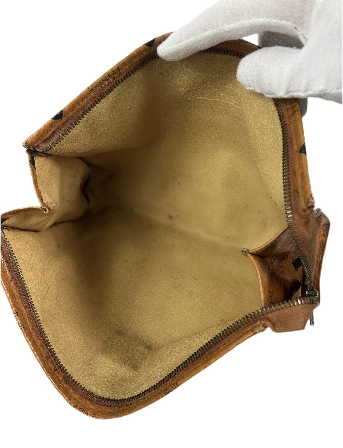 MCM MCM Cognac Leather Clutch Bag Size ONE SIZE - 3 Thumbnail