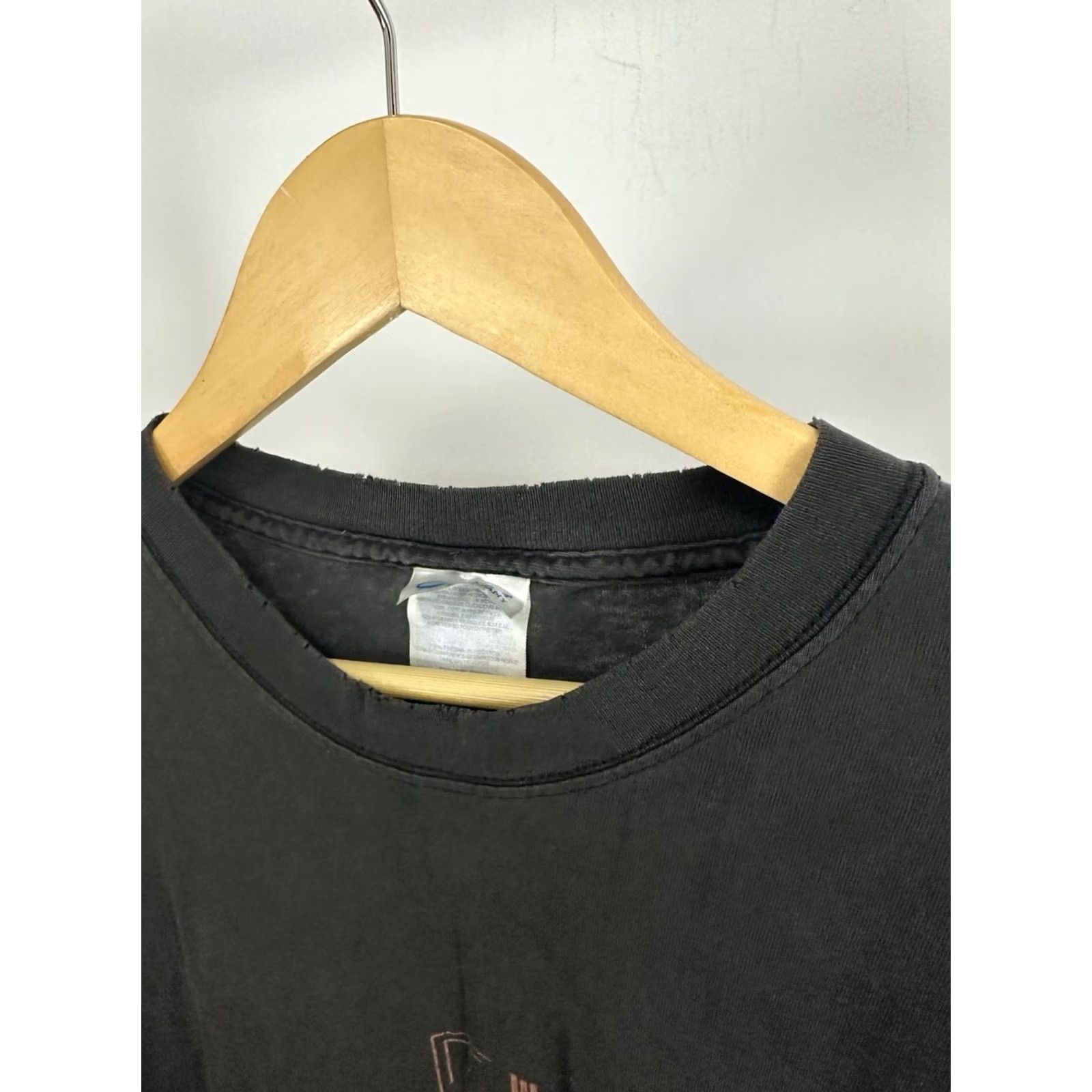 Port & Company VTG Port & Company T-Shirt XL Black Men Short Sleeve Music Grunge thrashed worn Art 90s event Mens Shirt XL Black Size US XL / EU 56 / 4 - 6 Thumbnail