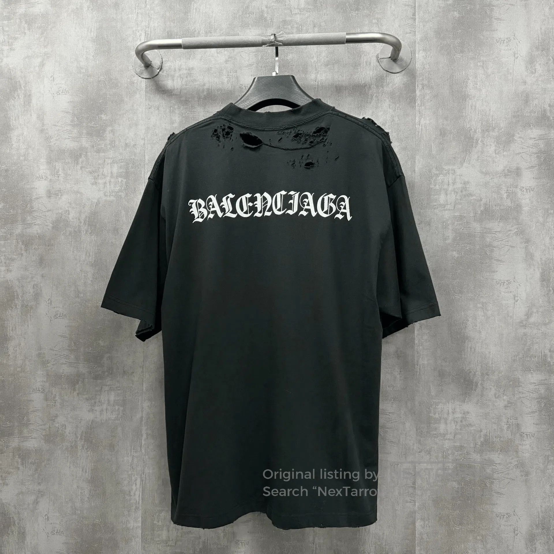Balenciaga Balenciaga Distressed Logo Short Sleeve T. Size US L / EU 52-54 / 3 - 1 Thumbnail