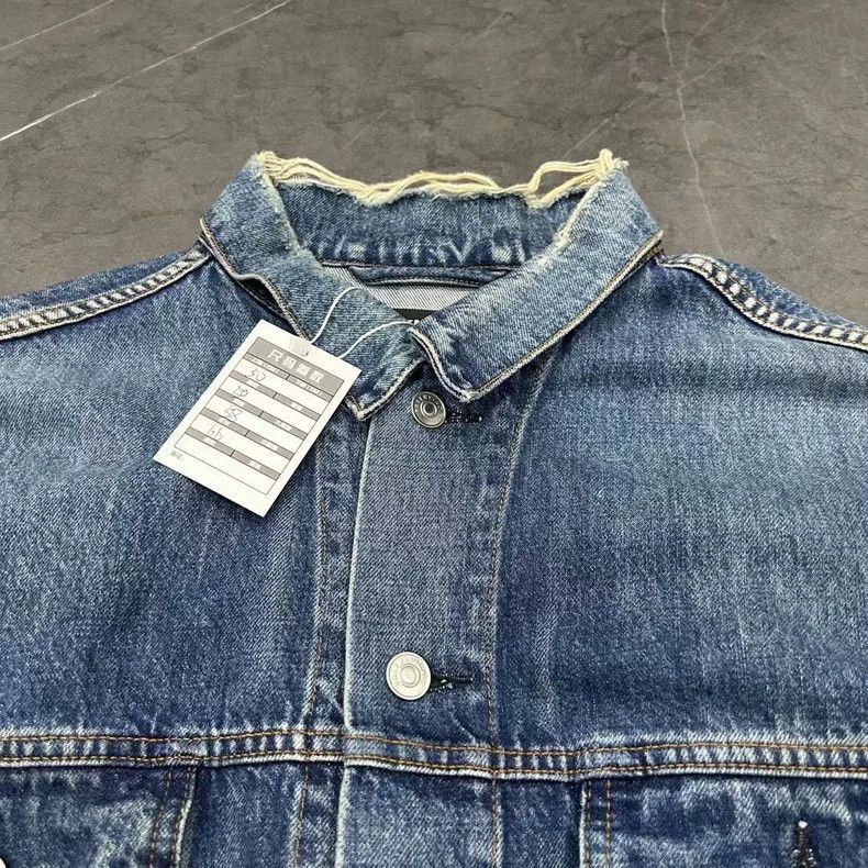 Balenciaga balenciaga distressed denim jacket with logo Size US L / EU 52-54 / 3 - 4 Thumbnail