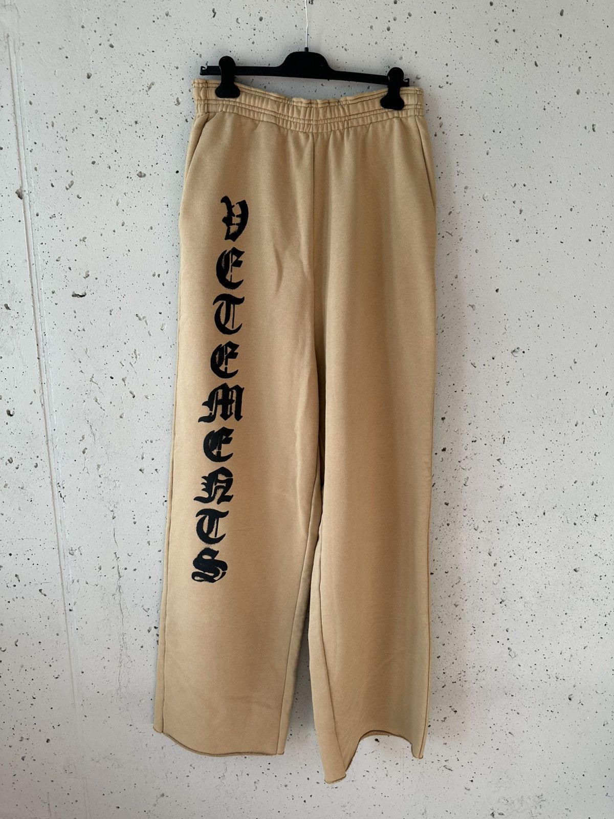 Vetements Vetements Anarchy wide leg sweatpants *RARE* Size US 34 / EU 50 - 1 Thumbnail