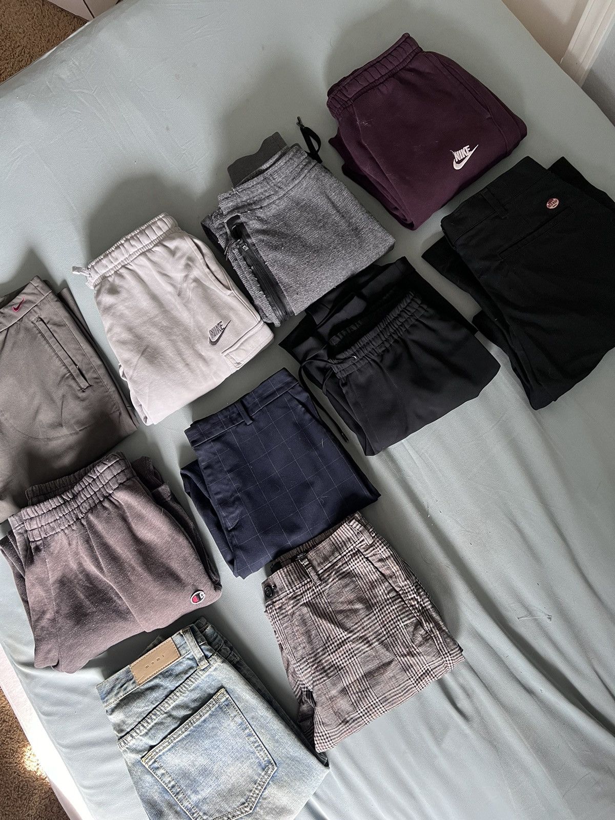 Nike Mens Assorted Pants Bundle! Nike, Zara, Uniqlo, MNML, etc. Size US 30 / EU 46 - 2 Thumbnail