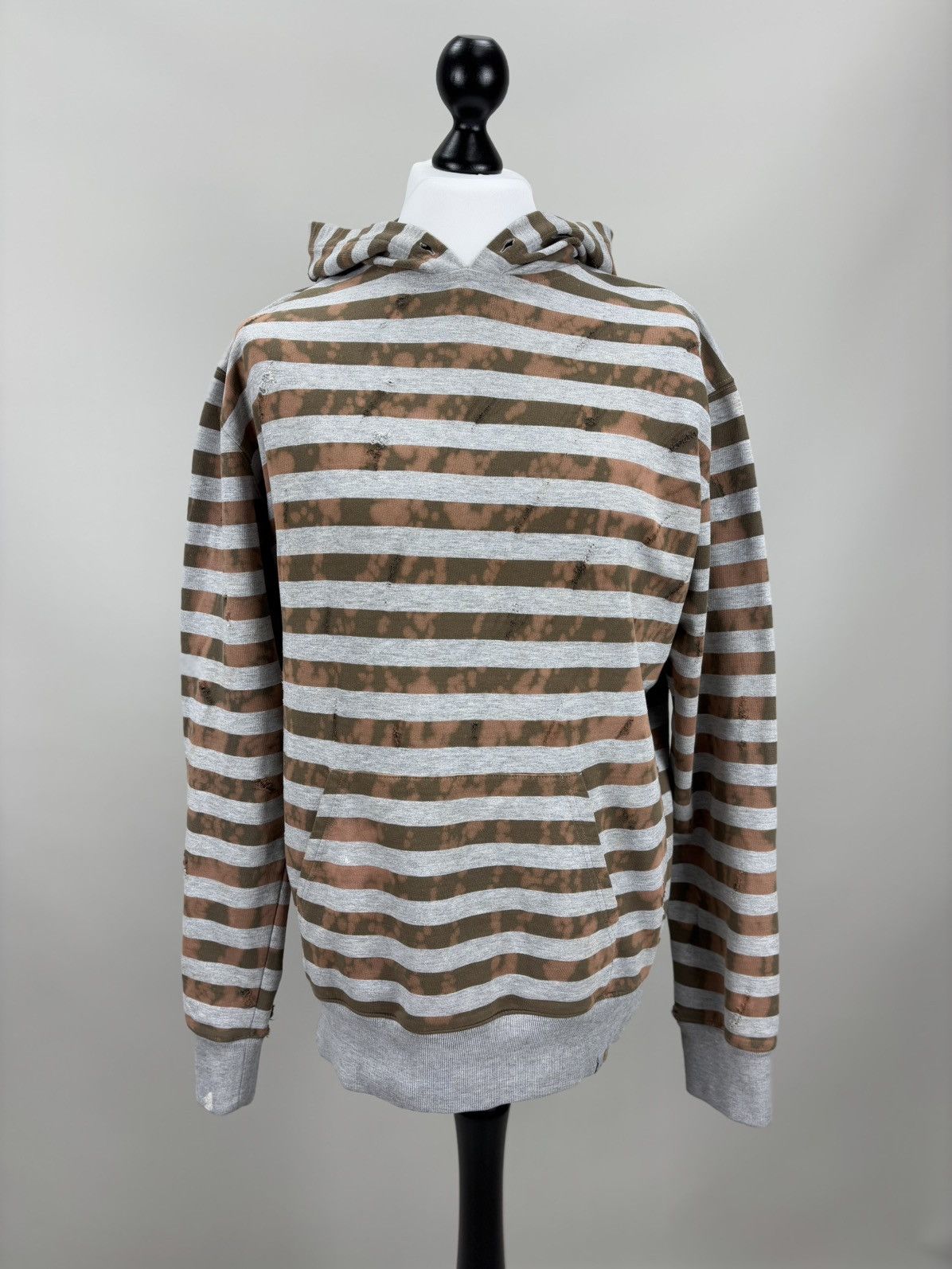 Carhartt Mens hand made hoodie Carhartt Size L/XL Color Multicolor Size US L / EU 52-54 / 3 - 2 Thumbnail